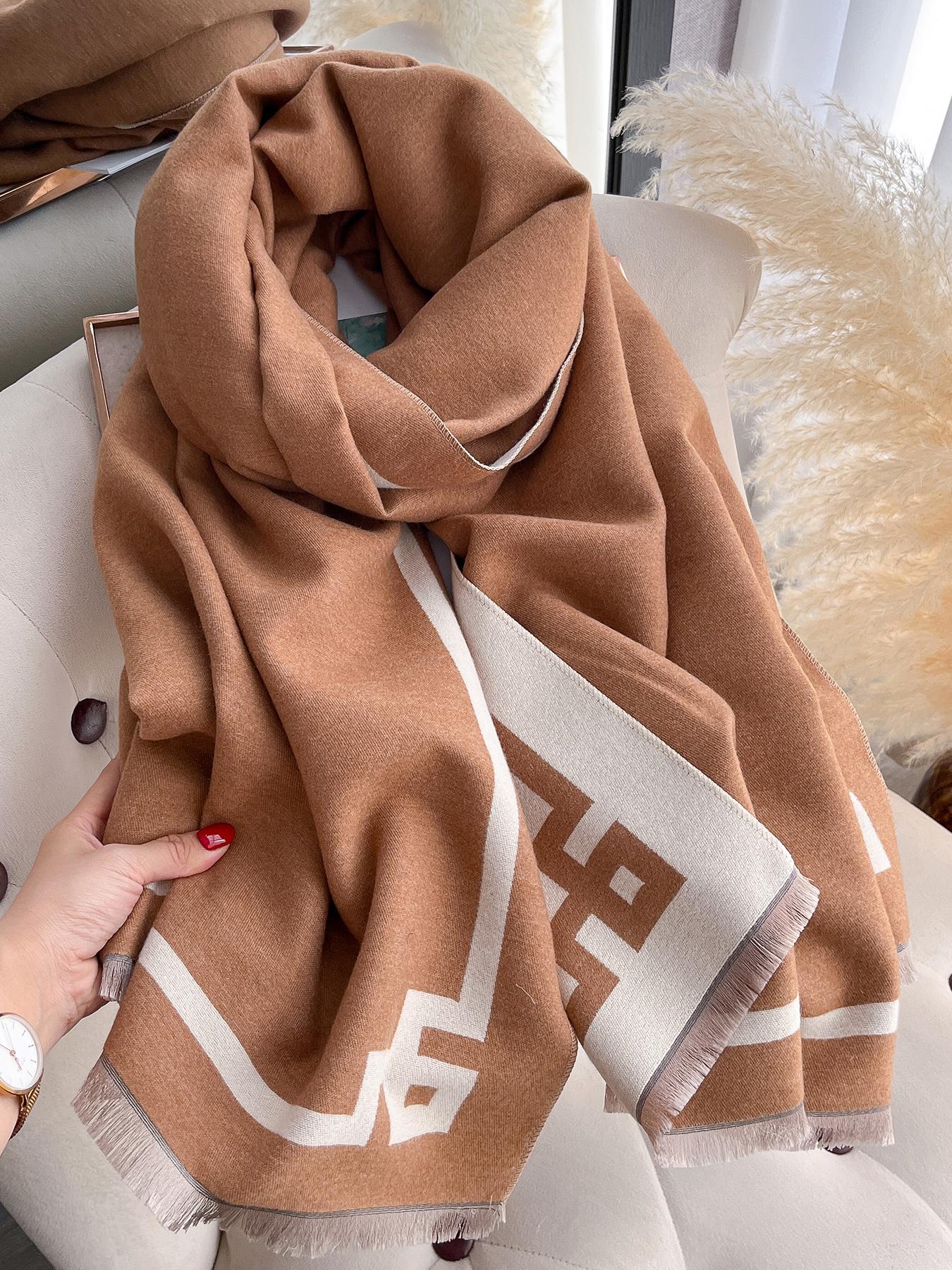 Women's Elegant Fall Winter Scarf, Dual-Sided Plain Woven Shawl, Warm Fashion Accessory for Casual & Formal Wear