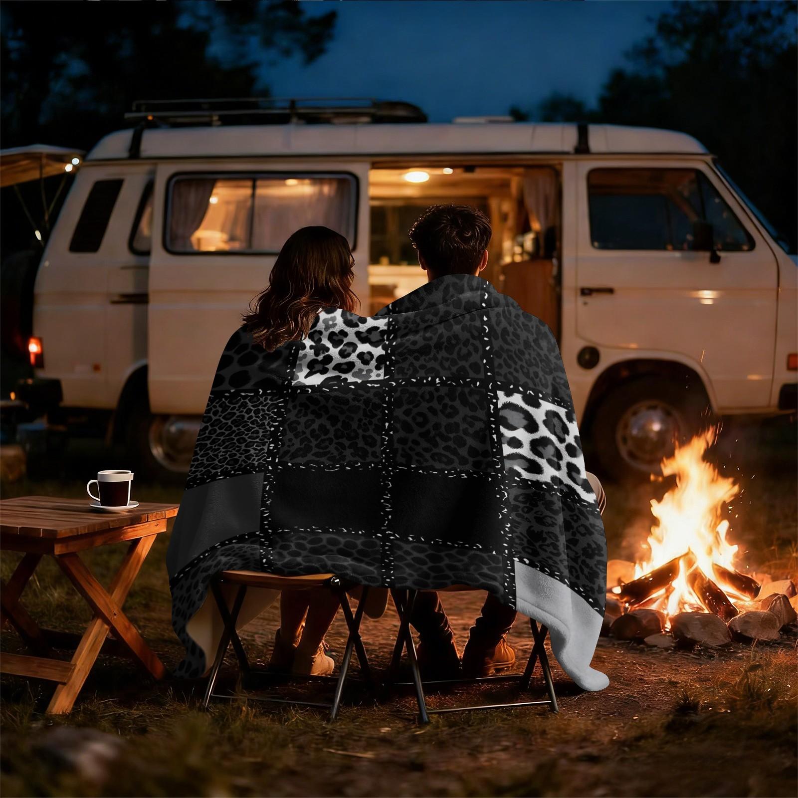 Dark Y2K Leopard Spliced Print Flannel Throw Blanket, Lightweight, Soft And Breathable, Cozy Throw Blankets. Black-Gray Cheetah Print Works For Sofas, Dorms, Travel And Camping. Delivers Cool Personal Charm, Trendy All-Season Blanket