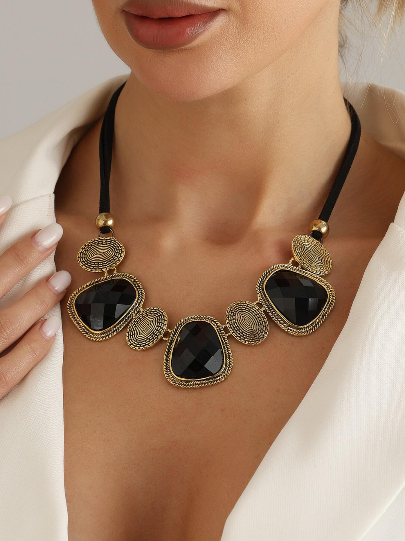 Vintage Tribal Style Gold Geometric Gemstone Necklace for Women, Unique Design High-End Collar Chain, Fashion Jewelry Accessory