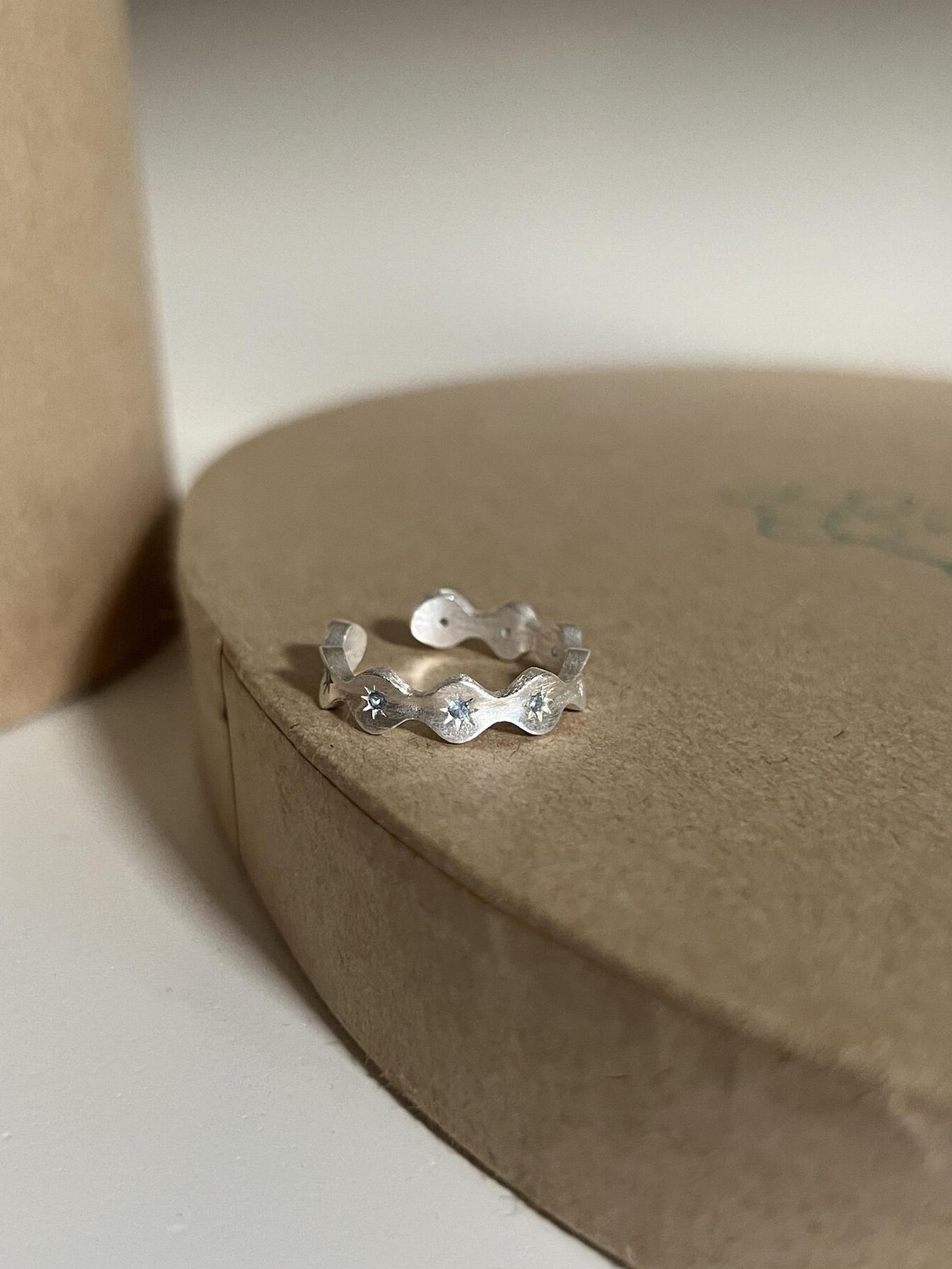 Dainty Silver Color Wavy Band Starburst Cz Open Ring for Women, Minimalist Adjustable Star Cz Ring, Delicate Jewelry for Everyday Wear