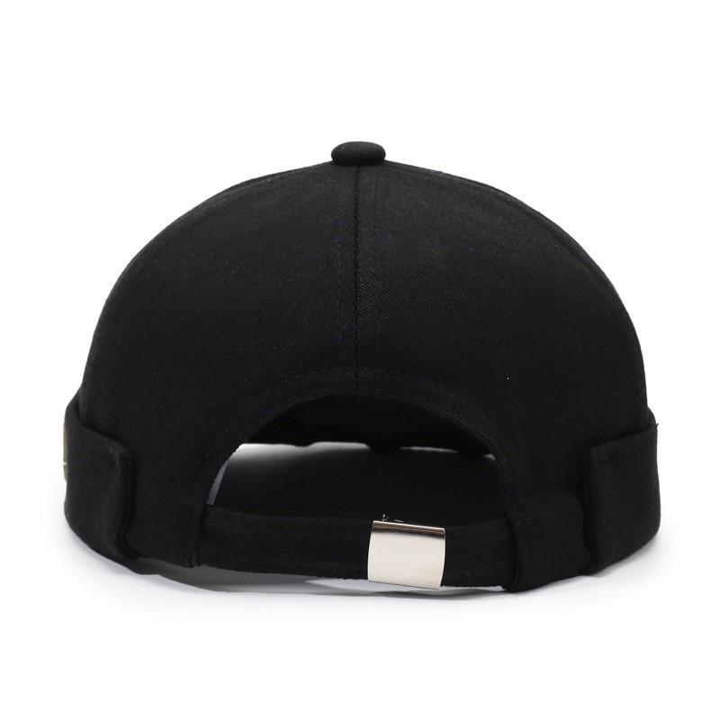 Vintage Gothic Ny Metal Letter Docker Hat, Skull Cap, Street Style, Neutral Hip Hop, Beanie with Gold Emblem, Casual Daily Wear