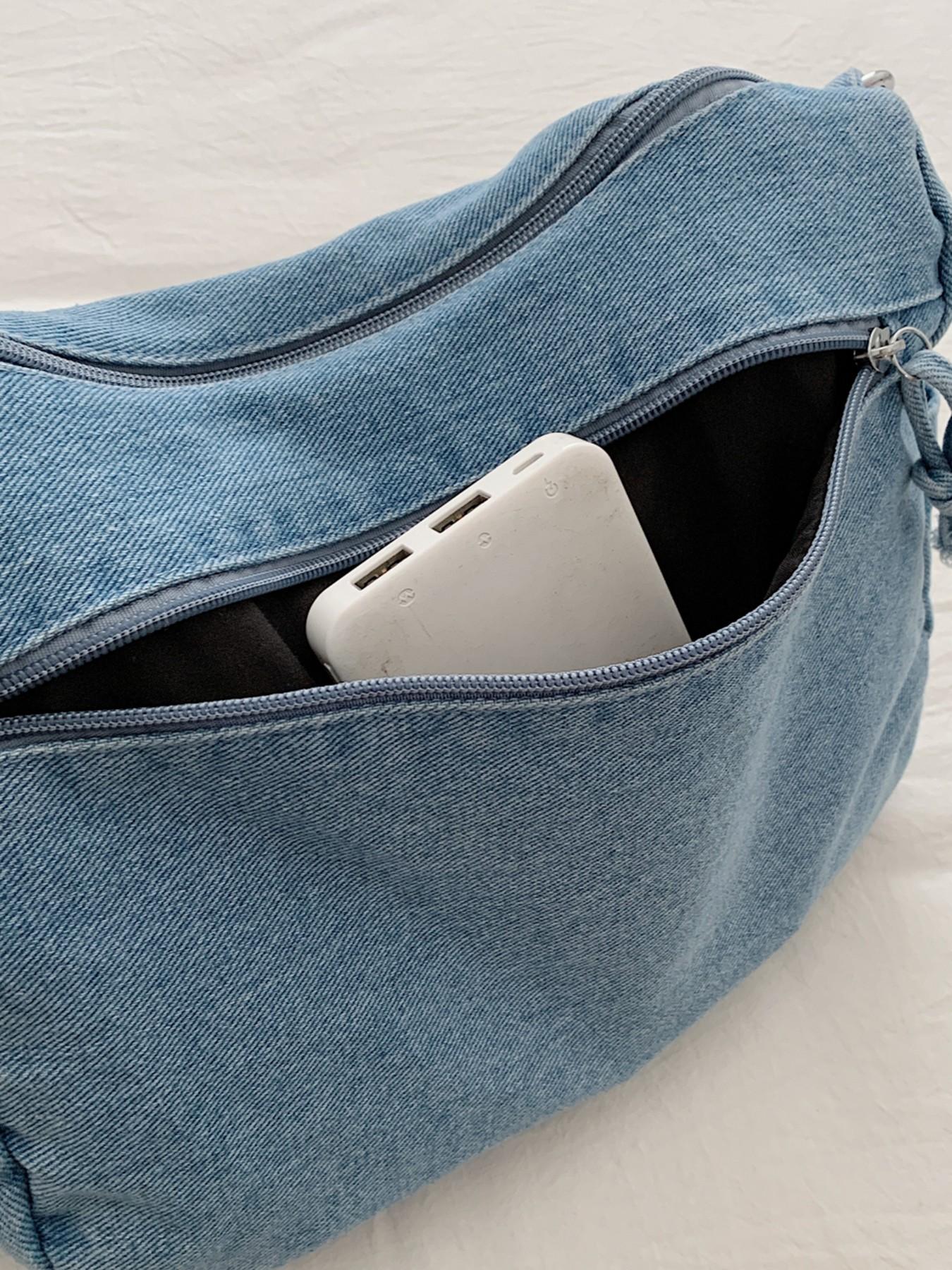 Casual retro texture Denim shoulder bag, Denim shoulder satchel, practical versatile crossbody bag, with multiple zippered pockets and a five pointed star pattern printed, suitable for commuting, shopping