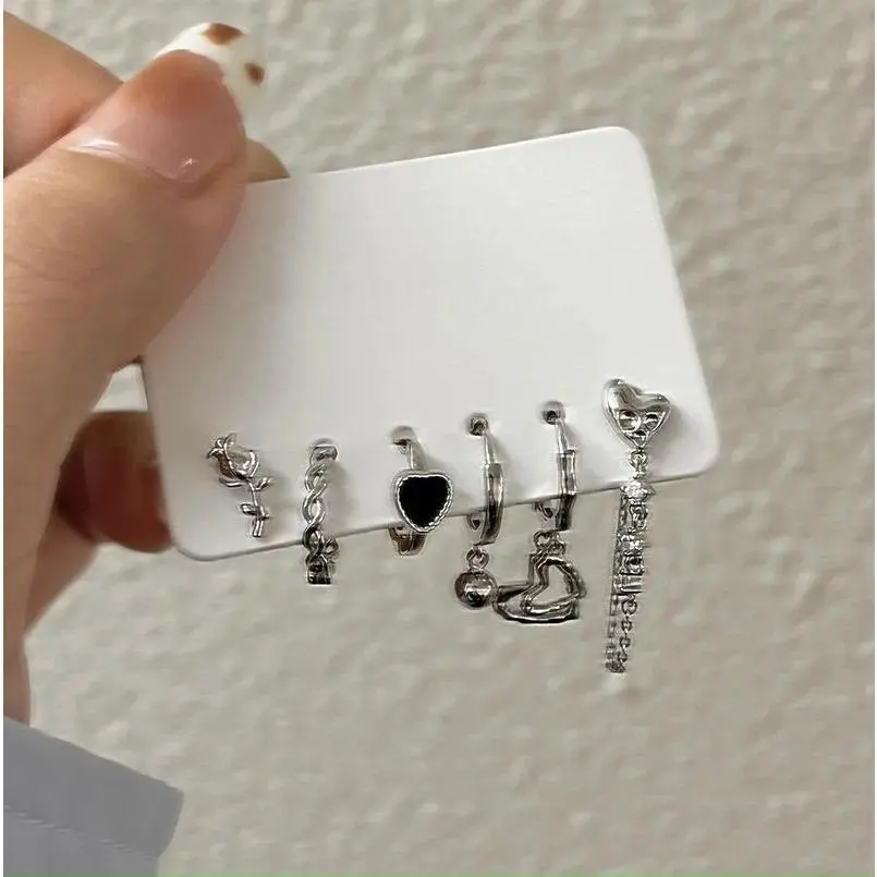Y2K Love Star Stud Earring for Women Irregular Geometry Punk Vintage Gothtic Shinning Earrings Girls New Fashion Jewelry Gifts