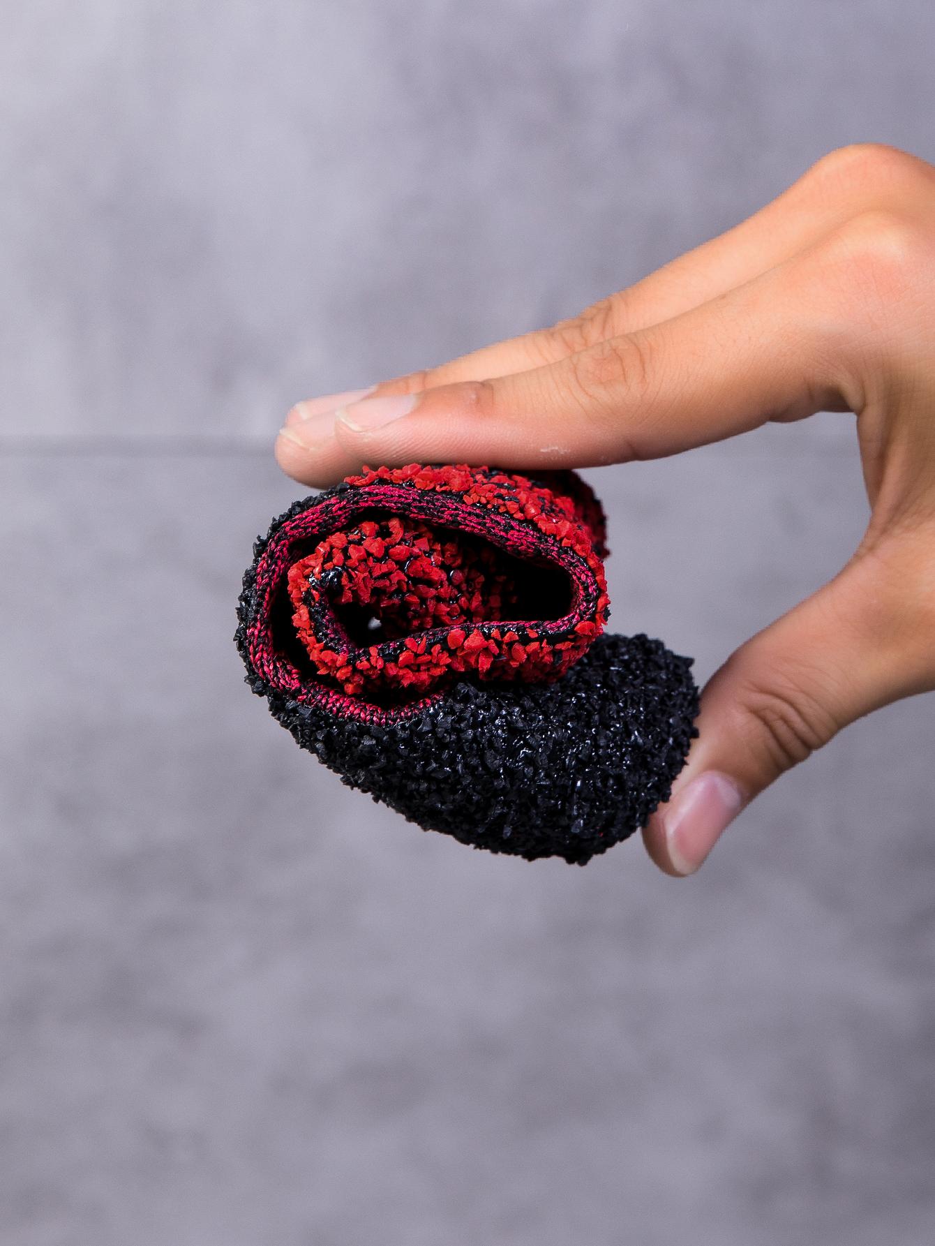 Ladies' widened elastic knitted foot socks with a granular sole for strong grip, soft and skin friendly fabric for comfortable wrapping, and a heel loop design for easy on and off. Essential for gym yoga and daily casual indoor exercise wear