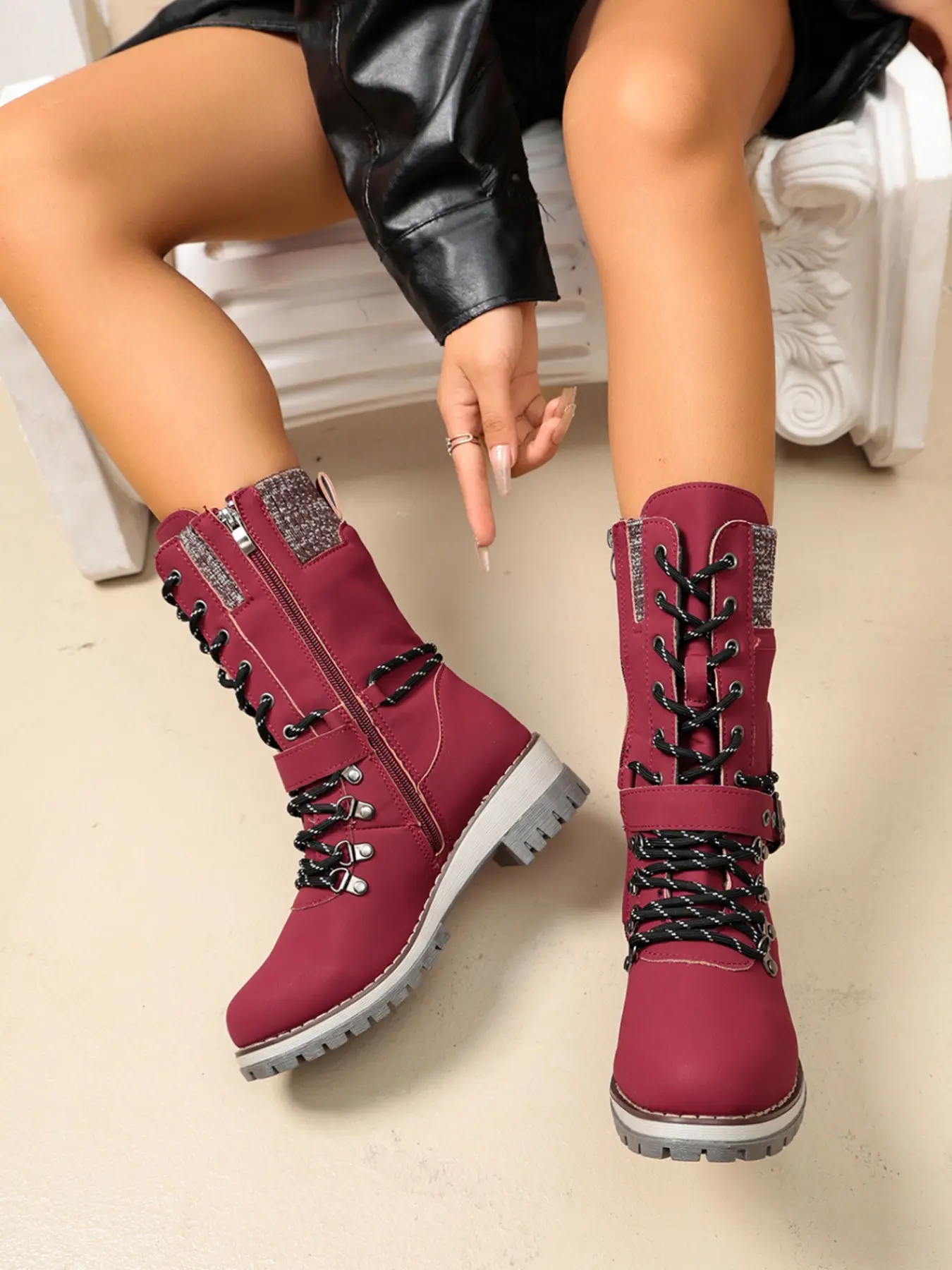 2026 New Snowflake Badge Knit Patch Boots for Women, Outdoor Thick Heel Anti-Slip Buckle Laces Mid-Calf Work Snow Boots, Winter Warm Shoes