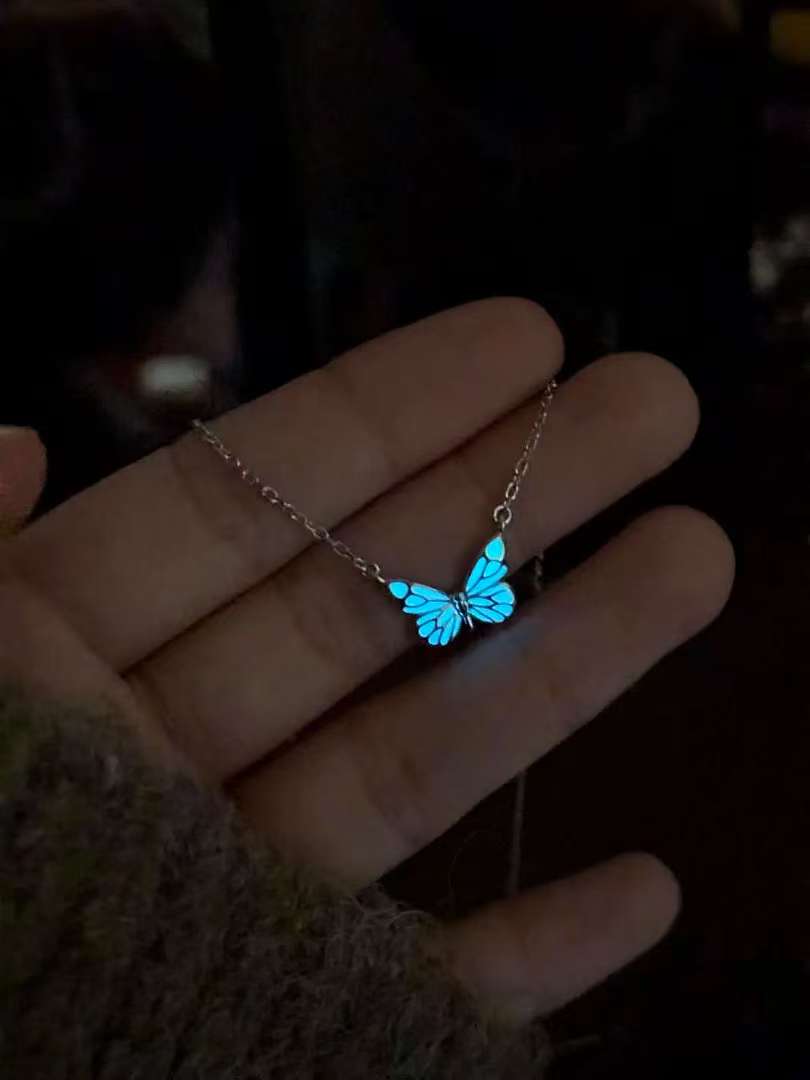 Butterfly Light Necklace Glowing Butterfly Collarbone Chain Birthday Gift Ladies Necklace