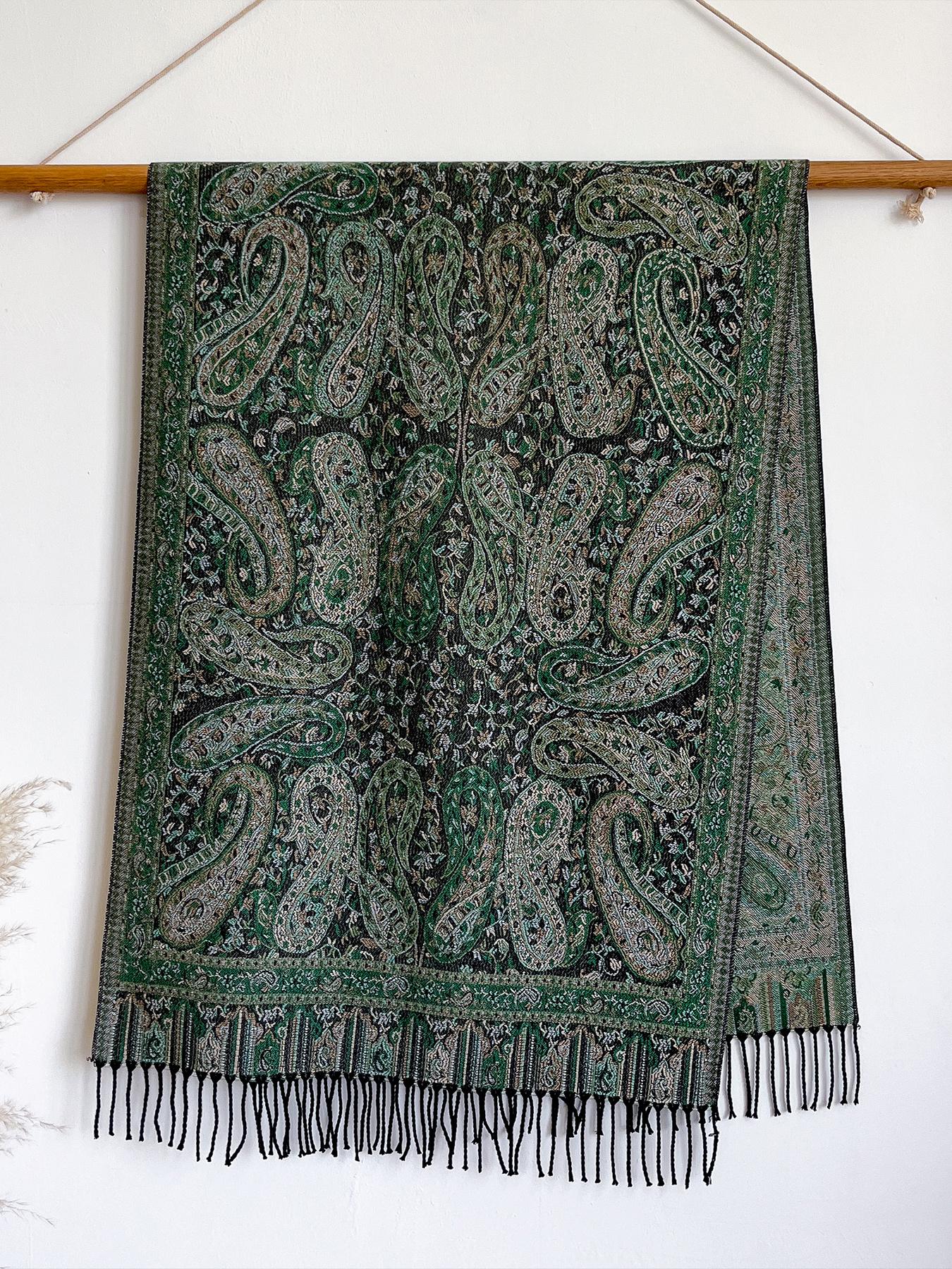 Women's Boho Style Paisley Print Scarf, Fall Winter Woven Fabric, Fitted Design, Soft Warm Accessory for Daily Wear & Modern Fashion