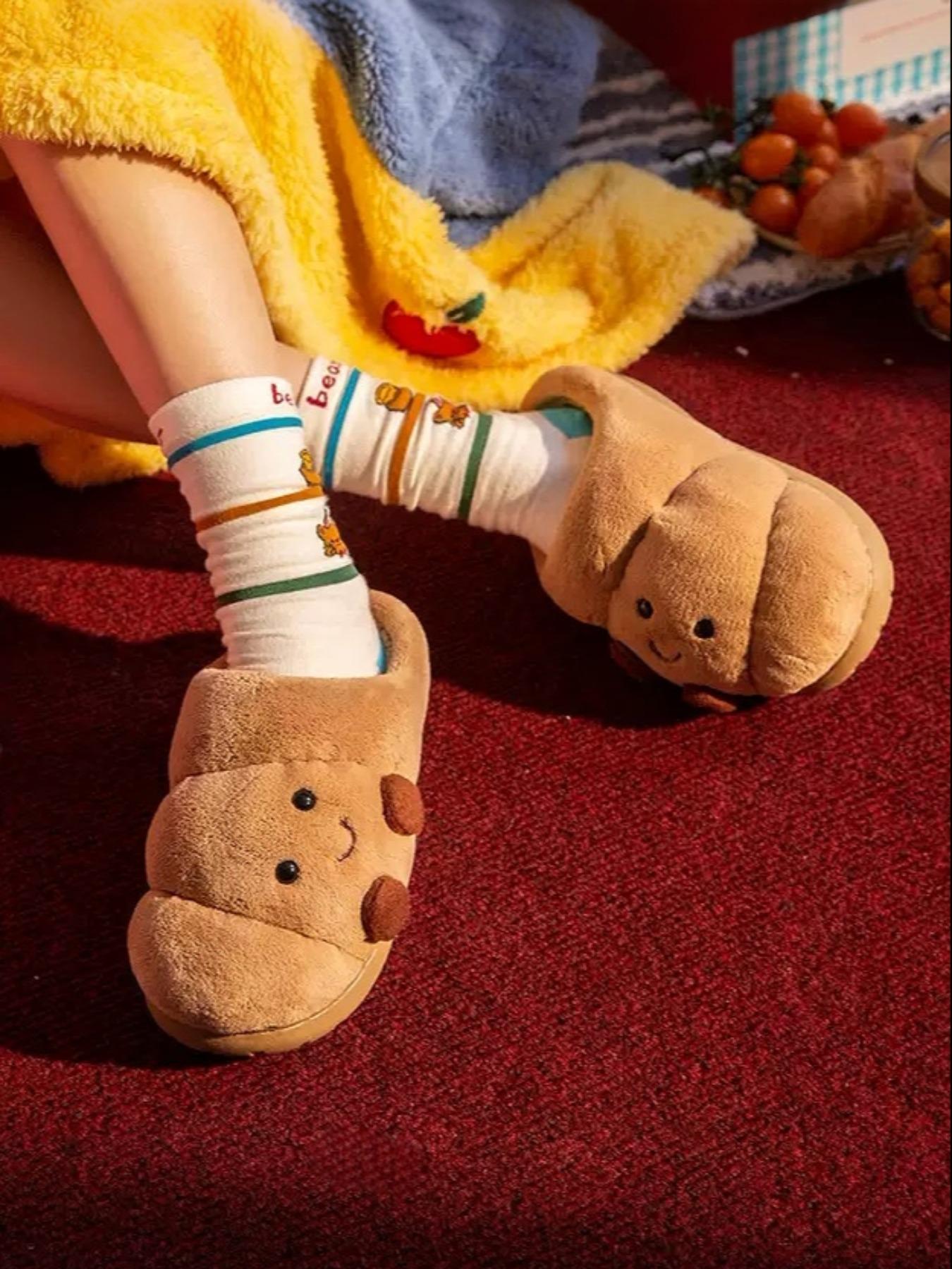 Woman man Funny Croissant Slippers – Cute Cartoon Pastry Design, Fluffy Thick Plush Cozy Warm Slip-On Shoes,Soft Non-Slip Sole, Indoor Outdoor Winter Home Footwear, Comfy Bedroom House Shoes, Unique Holiday Gift.