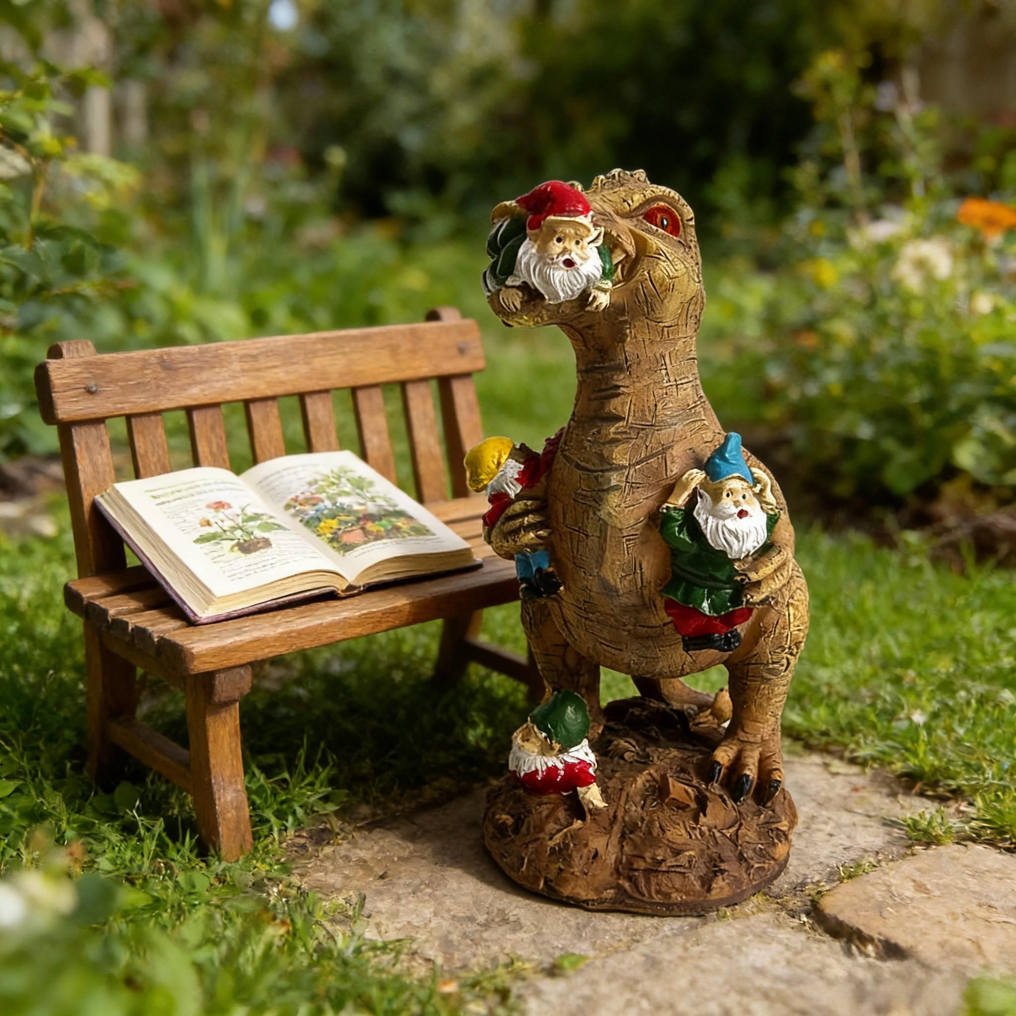 1pc Resin Dinosaur Gnome Ornament, Funny Prank Statue, Weird Gag Gift, Outdoor Garden & Home Decor, Funny Figurine Toy for April Fools’ Day, Mother’s Day, Father’s Day, Graduation