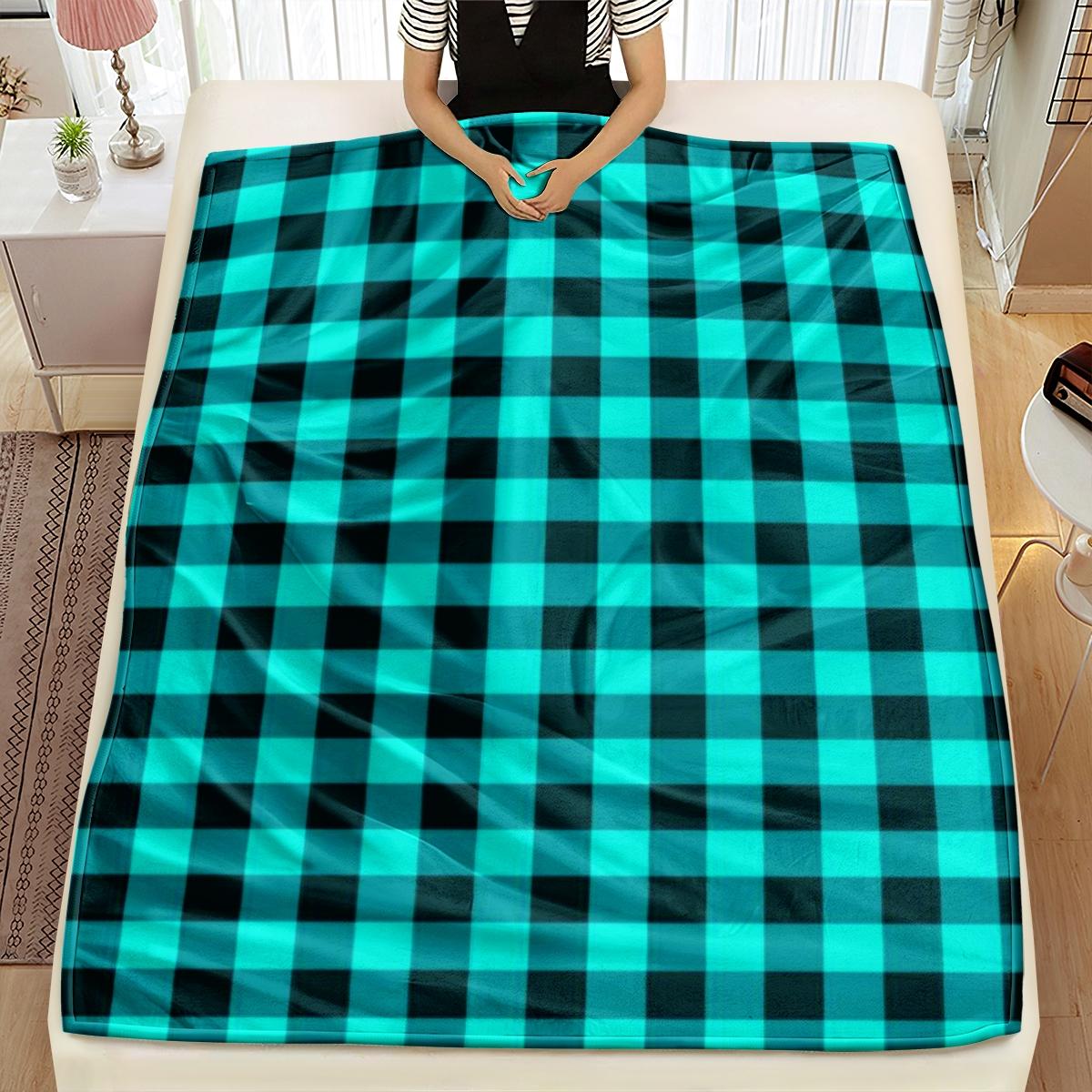Plaid Flannel Sofa Blanket, Soft Plush Warm Blanket for Men and Women, Comfortable Thick Bedspread, Multiple Colors Available