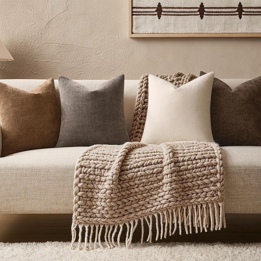4Pcs Throw Pillow Covers 18x18 Inch / 20x20 Inch Chenille Textured Neutral Brown Soft Pillow Covers Solid Decorative Farmhouse Cushion Covers Home Boho Western Decor for Couch Sofa Bed Living Room Bedroom Decor