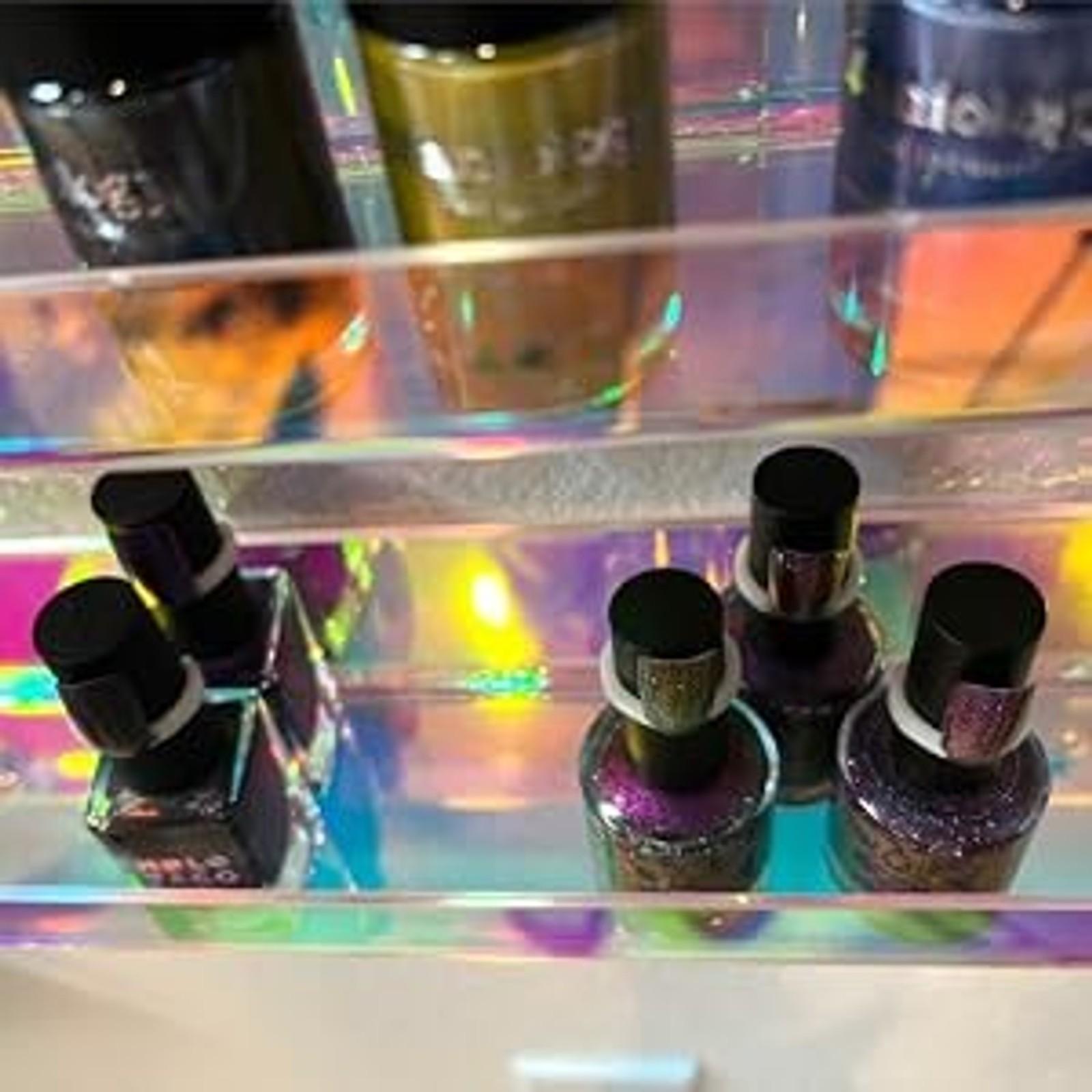 4 Pack 15 Inch Iridescent Acrylic Shelves, Clear Rainbow Floating Shelves for Wall, Modern Sunglasses Essential Oil Picture Ledge Display Toy Storage Wall Shelf
