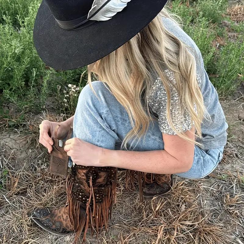 Women's Boot Wallet, Western Style Leather Boot Wallet with Buckle Strap, Credit Card Holder, Fashionable Accessory for Women