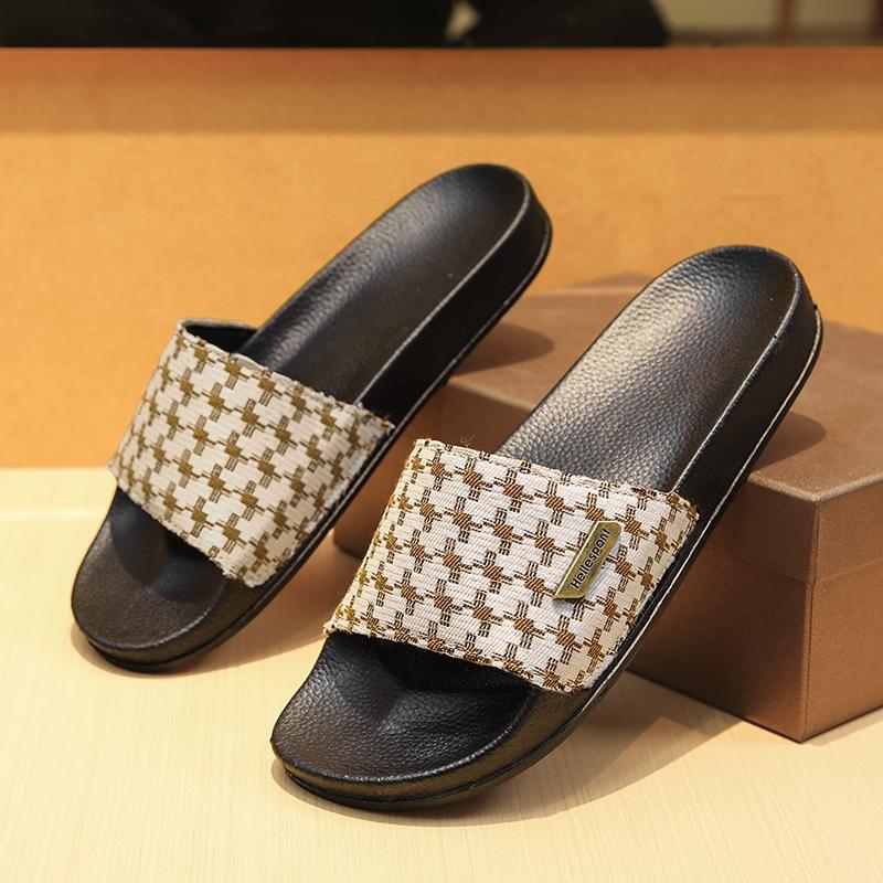 2026 Summer New Classic One-Strap Slippers for Couples, High-End Home and Outdoor Slippers, European and American Men's Style