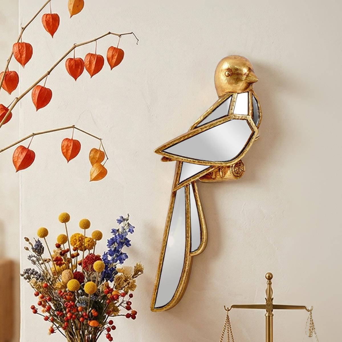 Creative Resin Gold Sparrow Wall Hanging, Mirror Embedded Design, Bird Lovers Collectible, Home Party Animal Museum Decor