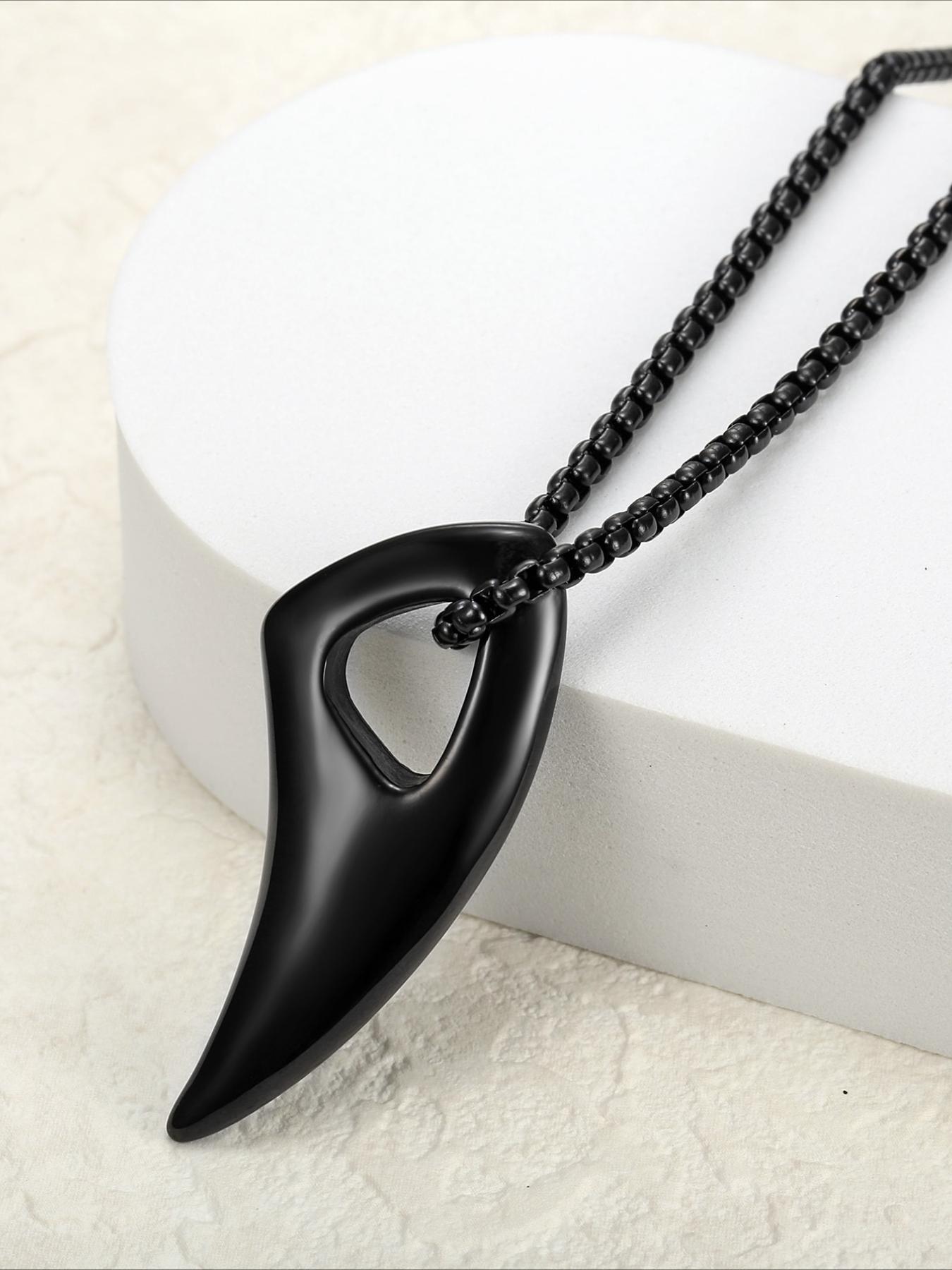 European and American Wolf Tooth Pendant Necklace, Simple and Trendy Stainless Steel Accessories, Versatile for Daily Use