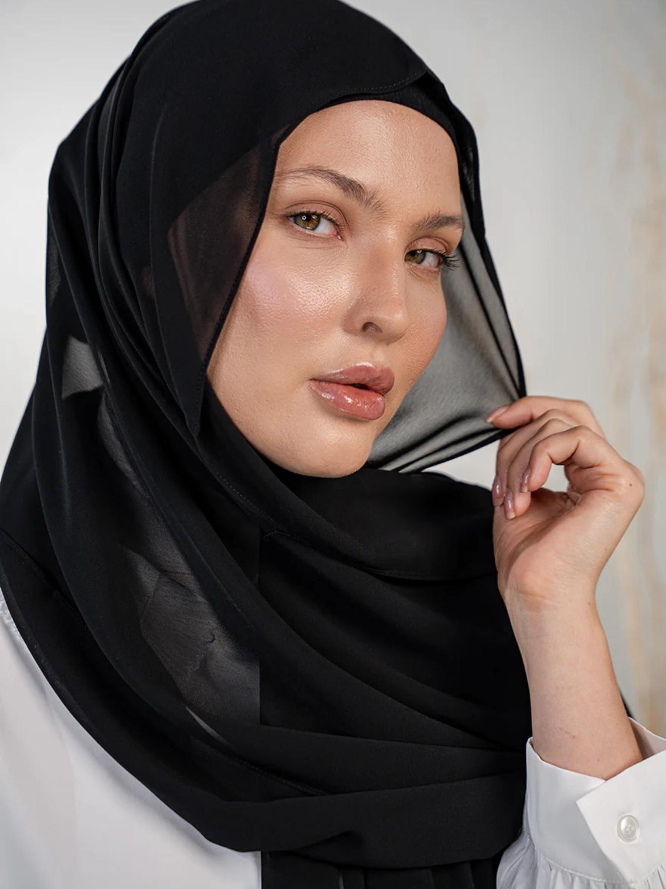 Women's Jersey Hijab Soft Breathable Fabric, Adjustable Elastic Design, Plain Style Headscarf for All Seasons, Modest Fashion Accessory