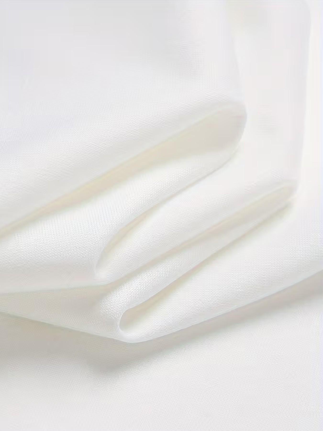 Men's Round Neck T-Shirt, Retro Western Desert Animal Geometric Print, Slim-Fit Casual Short Sleeve, Perfect for Daily Wear and Gifts