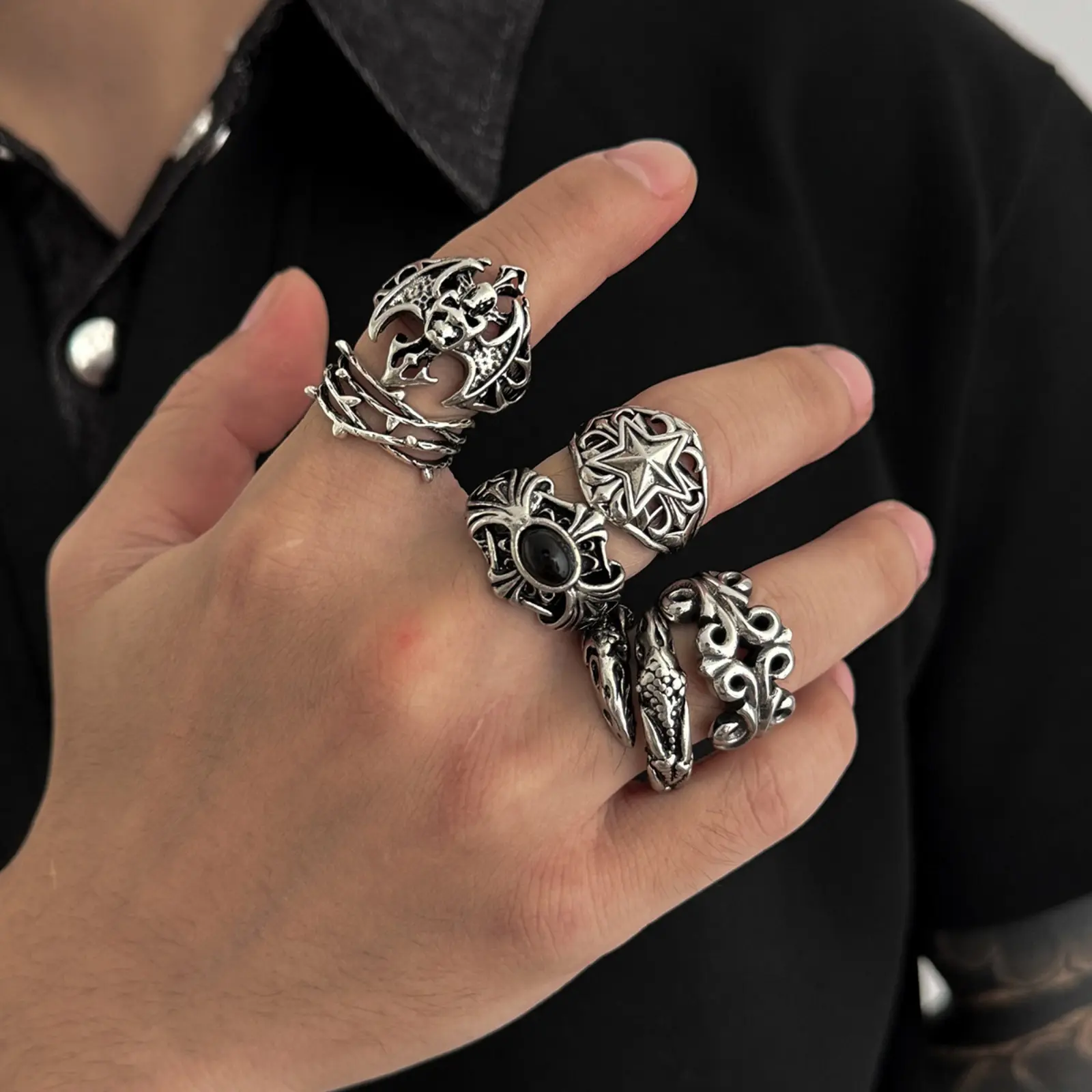 6Pcs Gothic Punk Rings Set Vintage Silver Skull Dragon Star Thorns Band Retro Adjustable Open Knuckle Ring Biker Hip Hop Jewelry Gift for Men Boy