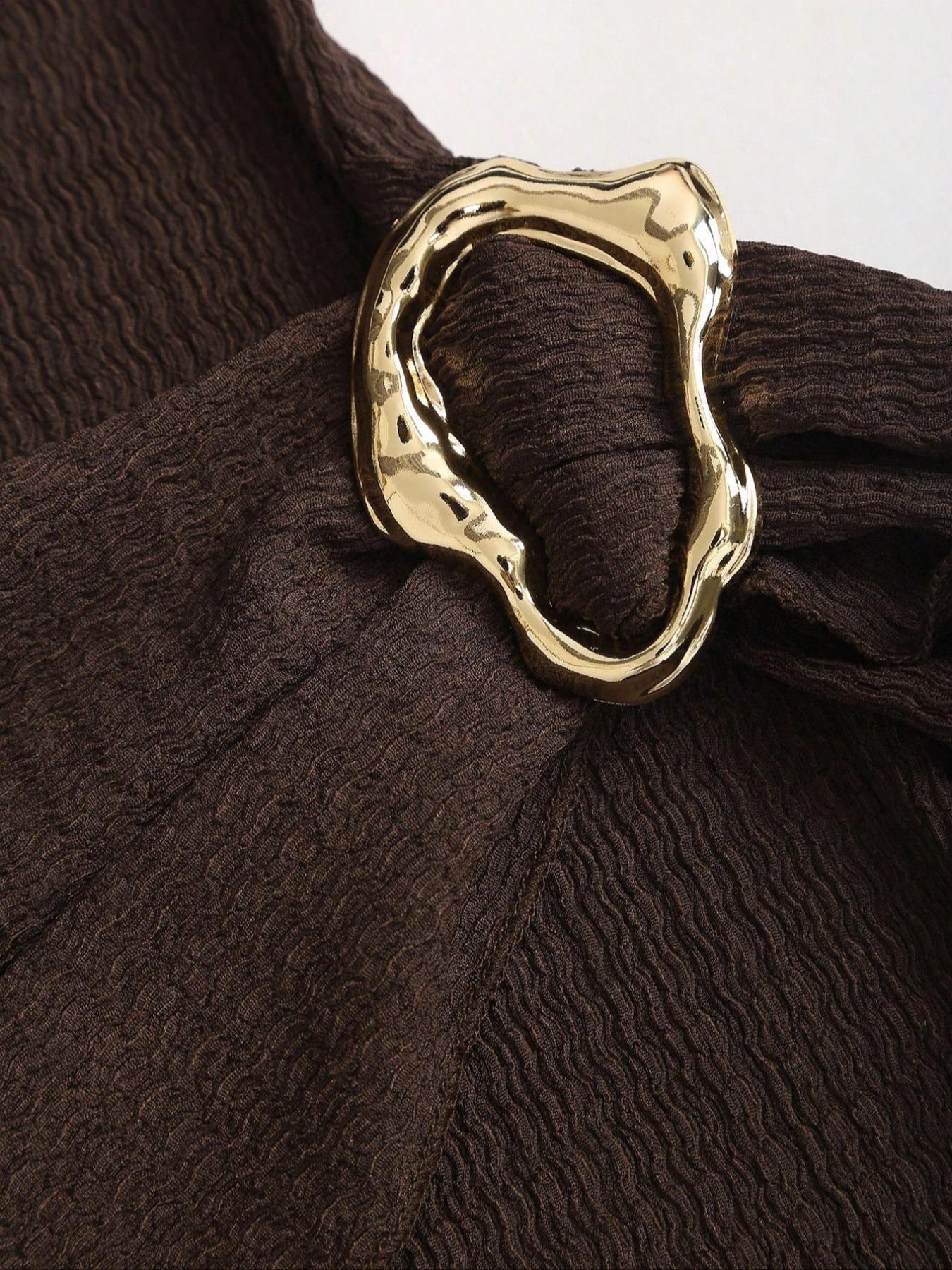 Women's stand-up collar, fitted waist, minimalist Elegant flared sleeves, metal buckle Solid slim-fit midi dress, perfect for parties.