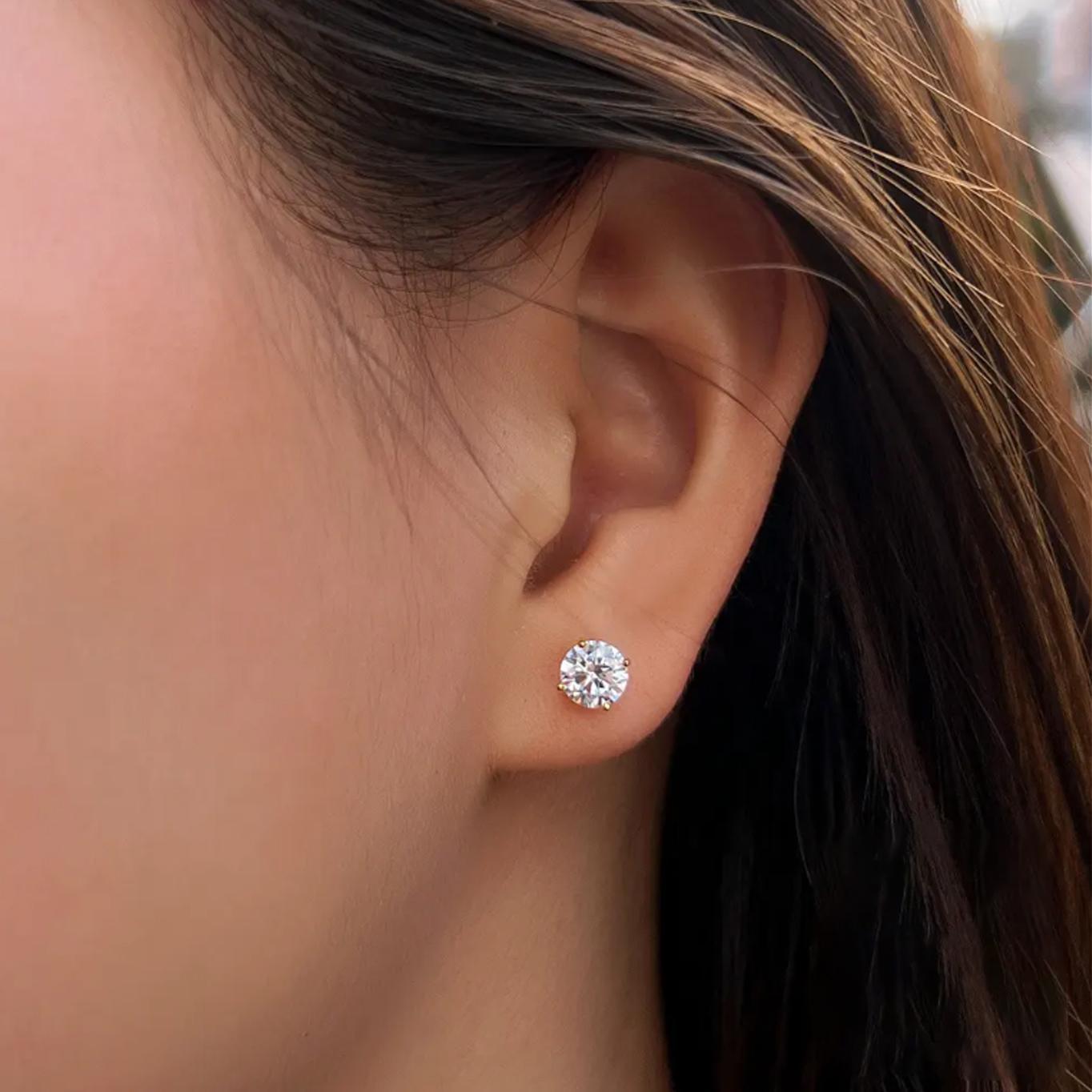 Delzzad S925 Round Synthetic Moissanite Stud Earrings Daily Costume Jewelry Accessories Perfect Birthday Wedding Anniversary Valentine Festive Gifts for Women Girls