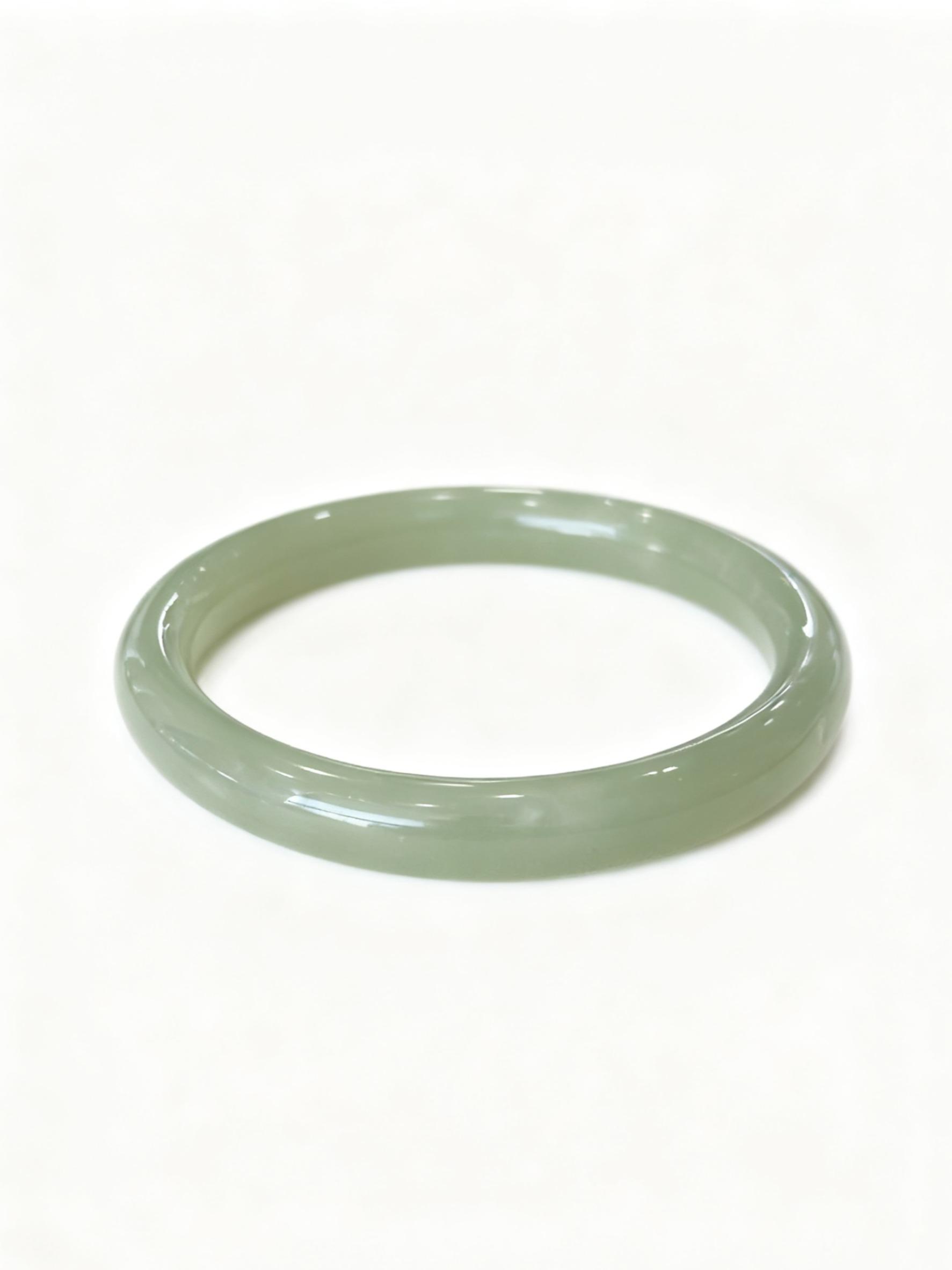2026 Elegant Oriental Style Jade Bracelet with Gift Box, Perfect Gift Choice, Traditional Chinese Jewelry, High-Quality Craftsmanship