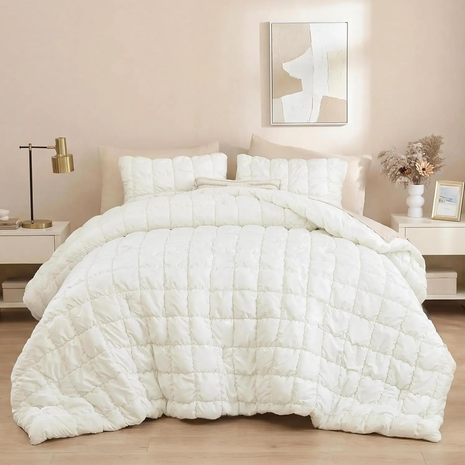 Puff White