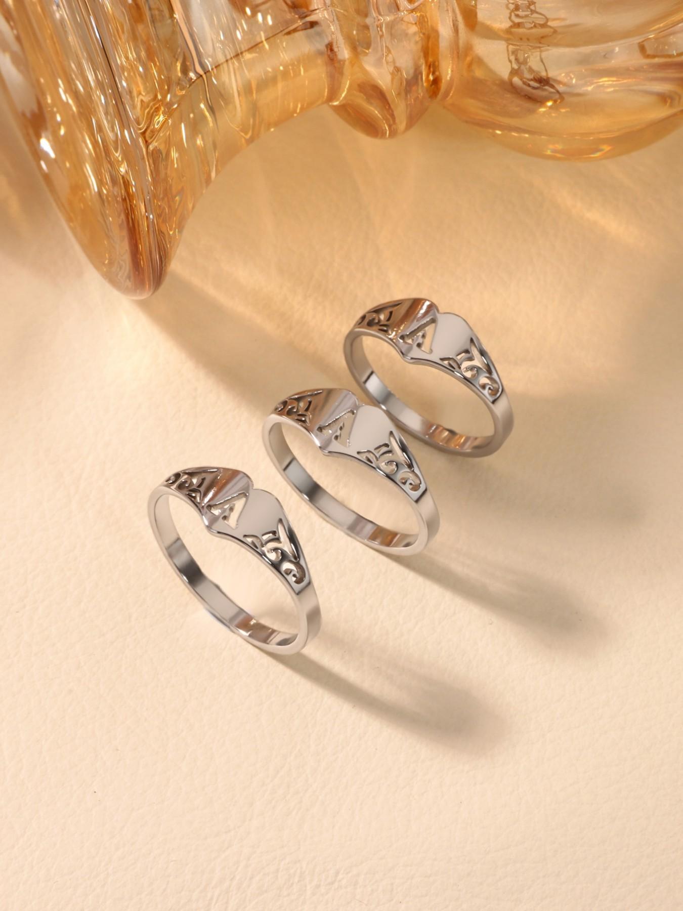 1 Pcs Hollow Initials Heart Rins for Women Stainless Steel Initial Letter Ring Aesthetic Fashion Waterproof Jewelry,Perfect Gifts for Birthday,Party,Wedding,Anniversary,Mother's Day,Vacation,Daily