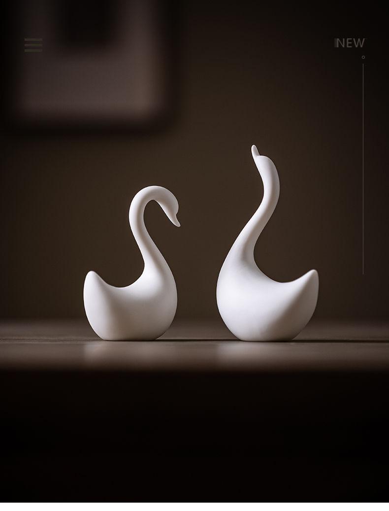 Creative Ceramic Swan Couple Ornaments, White Porcelain Tea Pet Ornaments For Tea Tables And Coffee Tables, Small Swan Ceramic Decorations