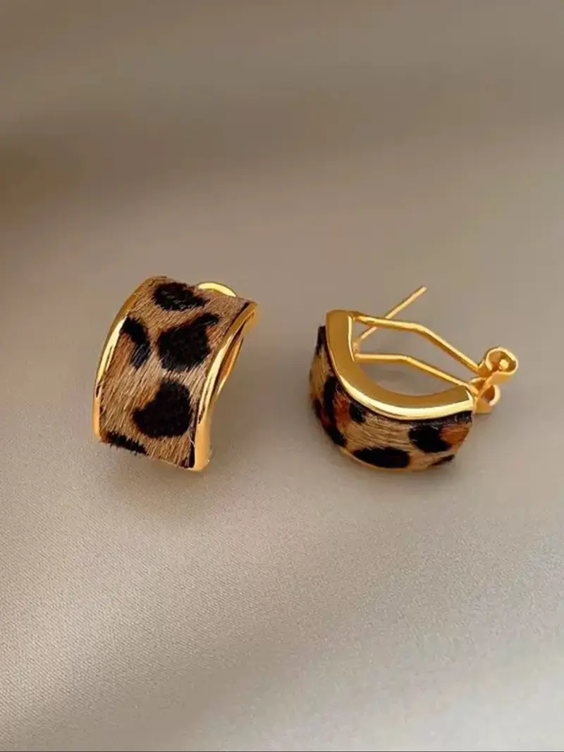 Women's Leopard Print Statement Hoop Shape Earrings, Ear Hoops, Elegant Geometric Design, Perfect for Daily Wear & Parties, All-Season Accessory, Trendy Jewelry Women's Leopard Print Statement Hoop Shape Earrings, Ear Hoops, Elegant Geometric Design, Perfect for Daily Wear & Parties, All-Season Accessory, Trendy Jewelry