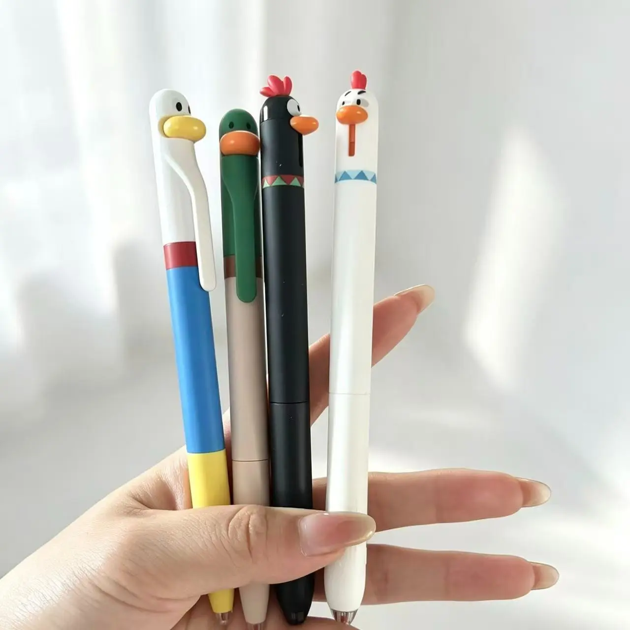 Creative Duck and Chicken Rotating Gel Pens Set, Animal Design Pens, Writing Stationery, Fun Design, 0.5mm Quick-Dry Ink, Unique Gift for Students, Perfect for Christmas and Valentine's Day, Stationery Writing Tools