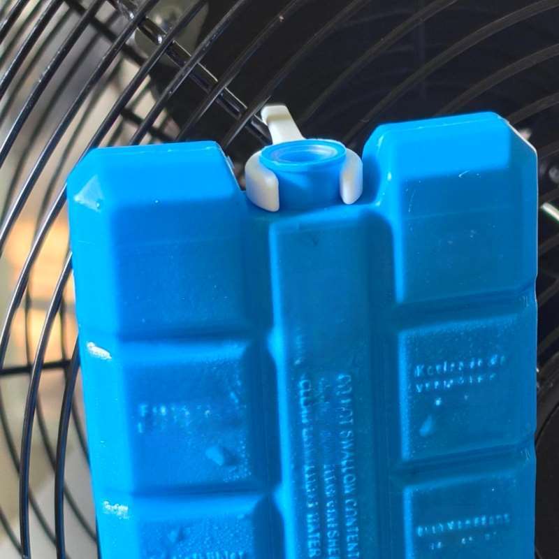 Ice Pack Holder Clip for Fan Mount Attachment Home Cooling Summer Heat Relief Air Flow Enhancer