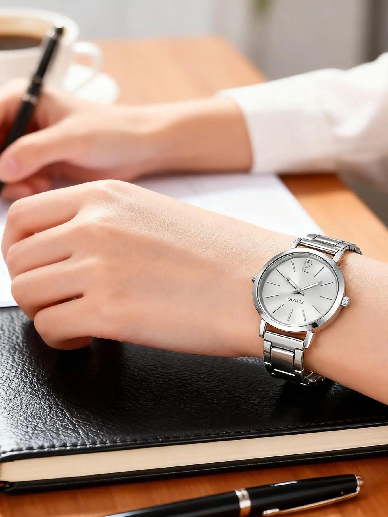 Fashionable quartz women's watch, luxurious and simple circular dial, elegant style, suitable for all seasons