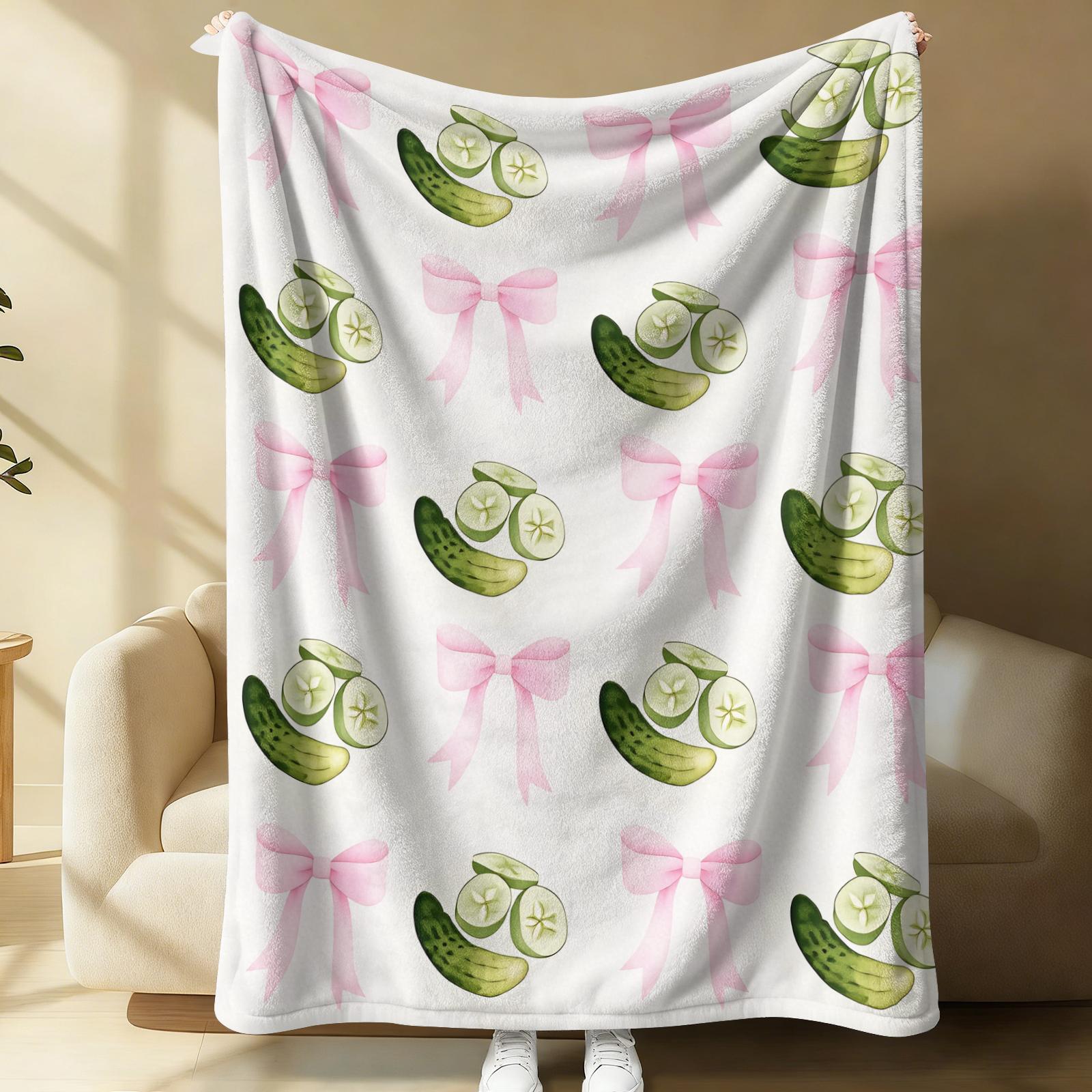 Cute Bunny & Cucumber Print Flannel Throw Blanket, Soft Warm Fleece Blanket with Pink Bow, Cozy Plush Gift Blanket for Couch Bed Sofa, Lightweight Decorative Blanket for All Seasons, Perfect Gift for Friends & Family