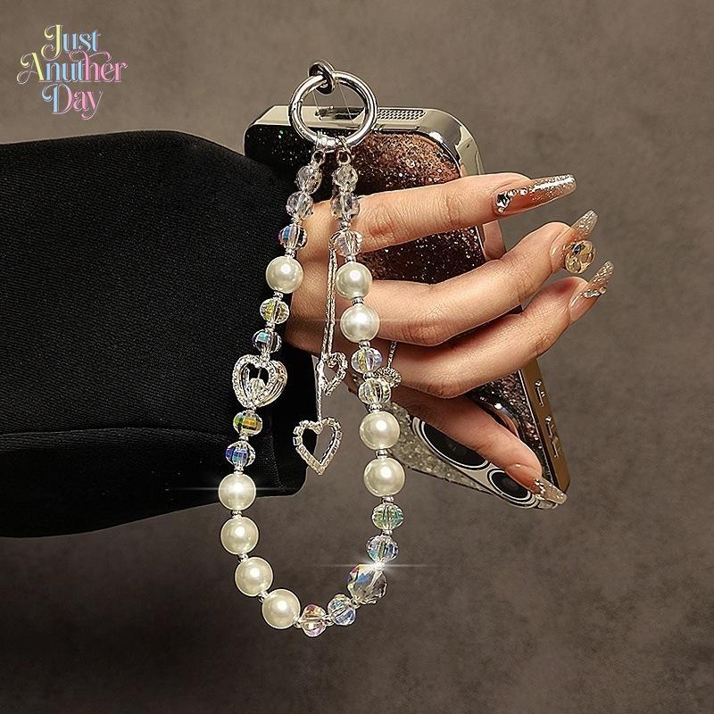 Luxury Crystal Pearl PVC Beaded Phone Lanyard - Rhinestone Heart Wrist Strap, Romantic Glamorous Ethnic Plain Unisex Key Bag Charm Fashion Accessory (Tie Dye, Peppy), Heart Charm, Baroque