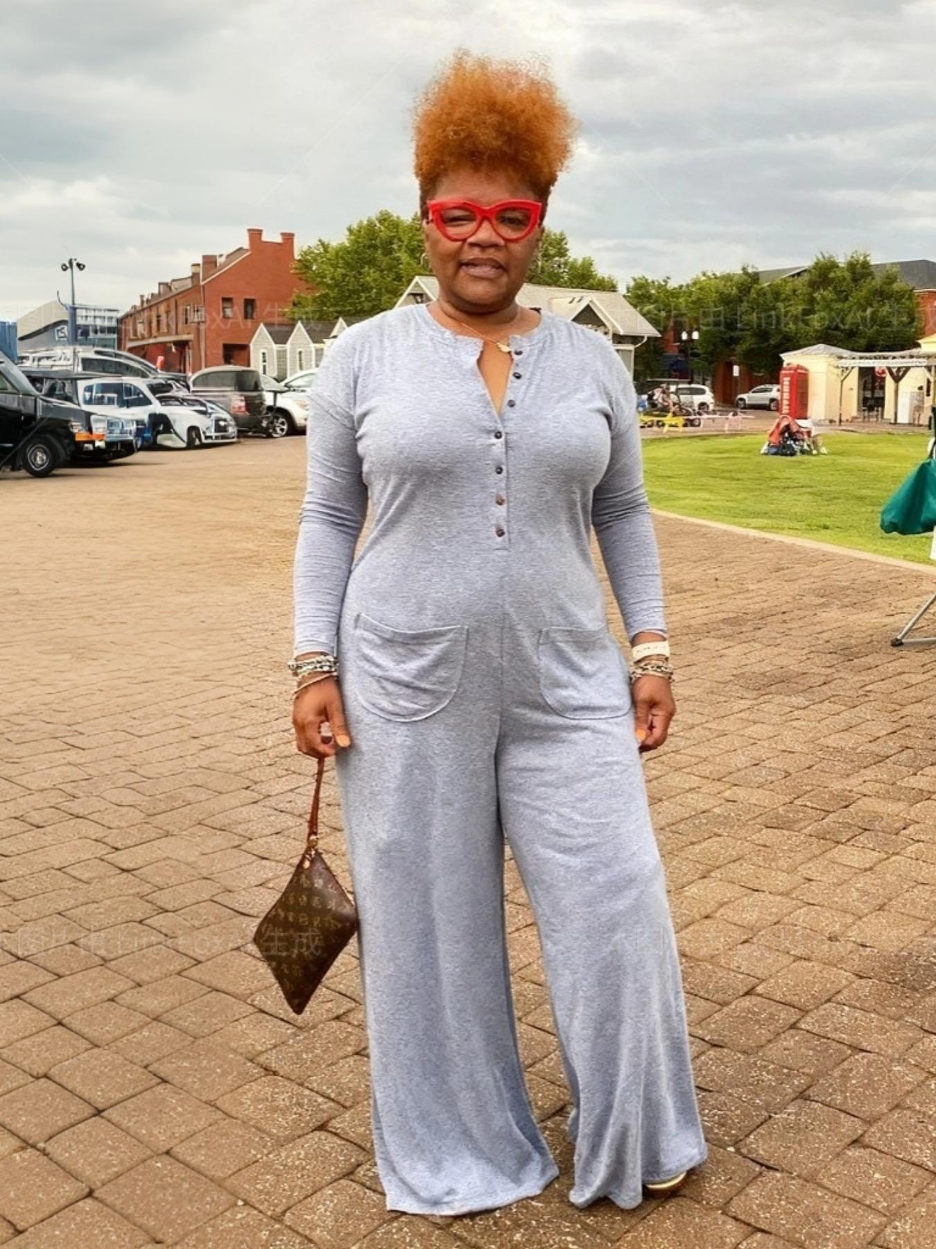 [Plus Size] Solid Pocket Button Front Wide Leg Jumpsuit, Casual Long Sleeve Round Neck Jumpsuit for Daily Wear, Women's Clothes for Fall & Winter, Womenswear