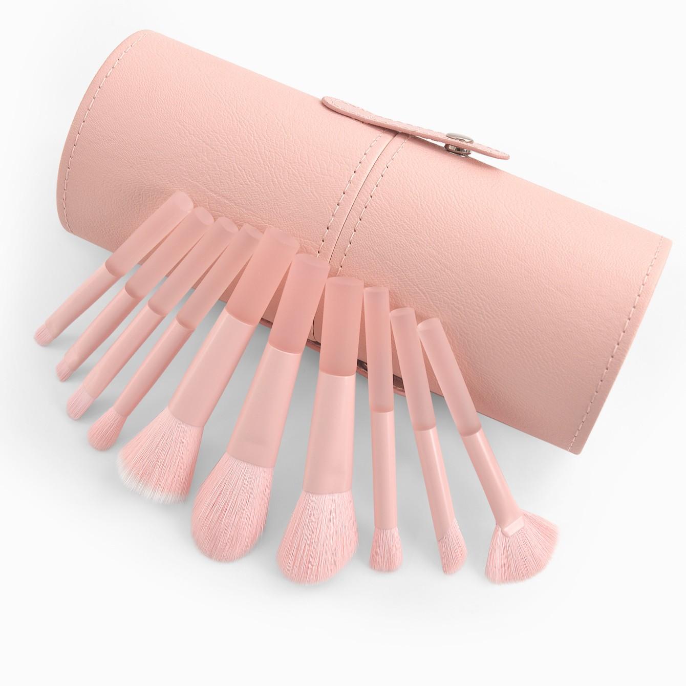 Bestselling Multi-Use Makeup Brushes Concealer Brush Set, 10pcs Peach Makeup Brush Kit with Brush Case, Essential Beauty Tools