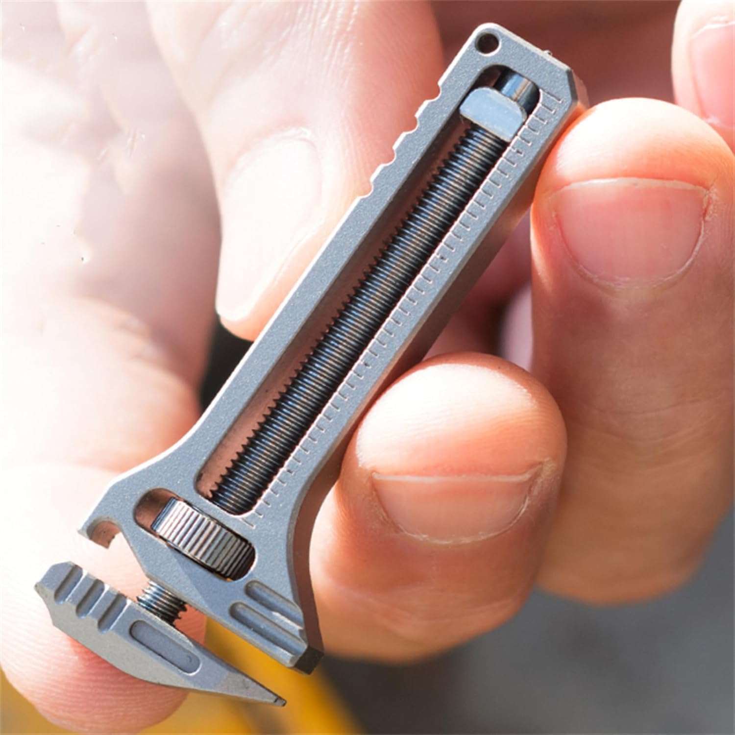Titanium Alloy Multi-Function Tool, Portable Mini Adjustable Wrench, Bottle Opener Keychain, Ideal for Travel Hiking Fishing