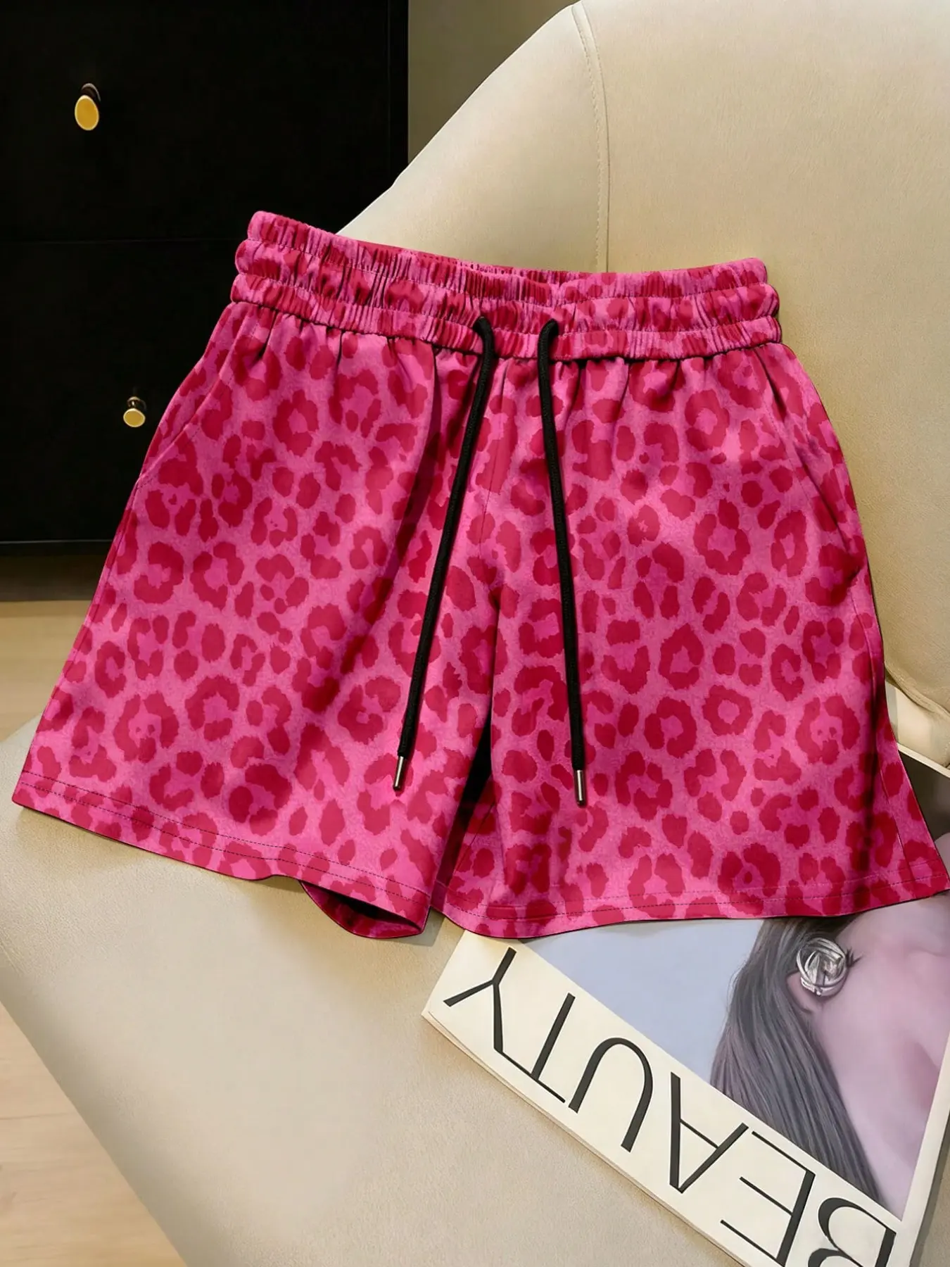 Women's Leopard Print Digital Print Shorts, Comfortable Mid-Waist Loose Casual Shorts, Ideal for Beach and Vacation