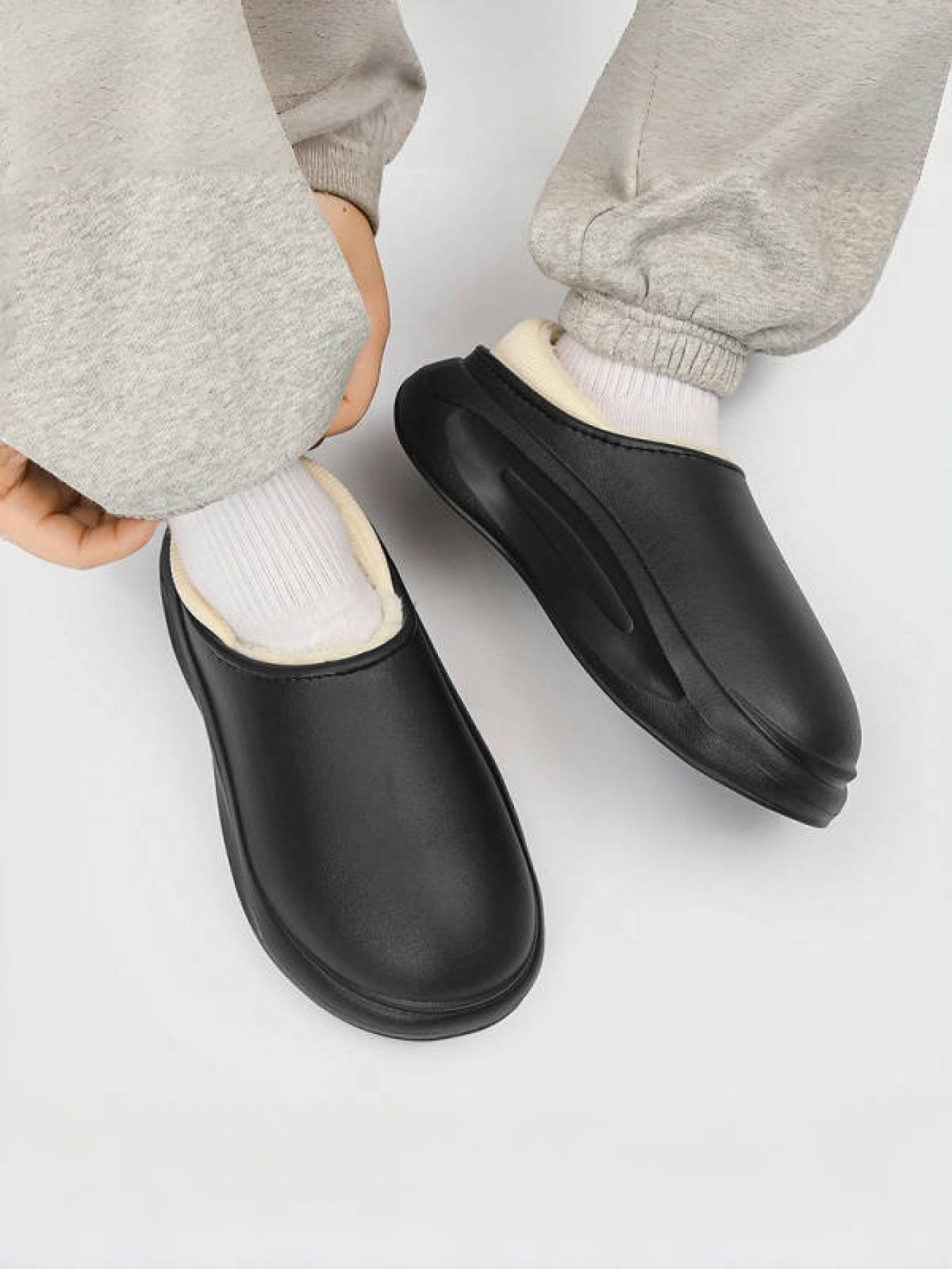 Men's Black Warm & Waterproof Slippers, Minimalist Home Style, Waterproof Leather with Fleece Lining, Warm & Non - Slip, Comfortable on Feet, Ideal for Home Daily & Bathroom Scenarios