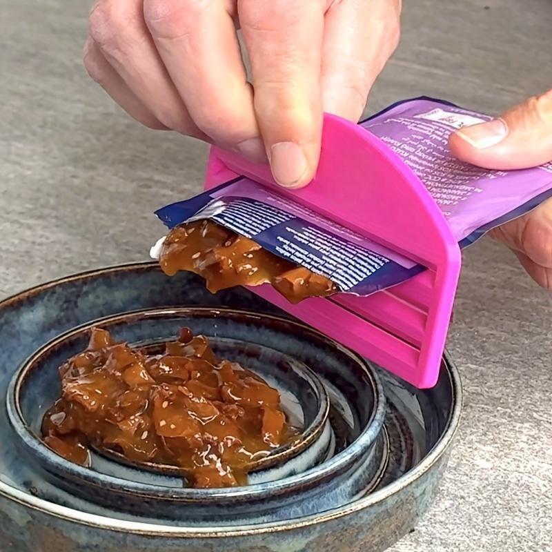 Cat Food Dispenser, Plastic Pet Food Distributor, Non-Slip Base, Easy Open Lid, One-Button Operation, No Assembly, Compact Design