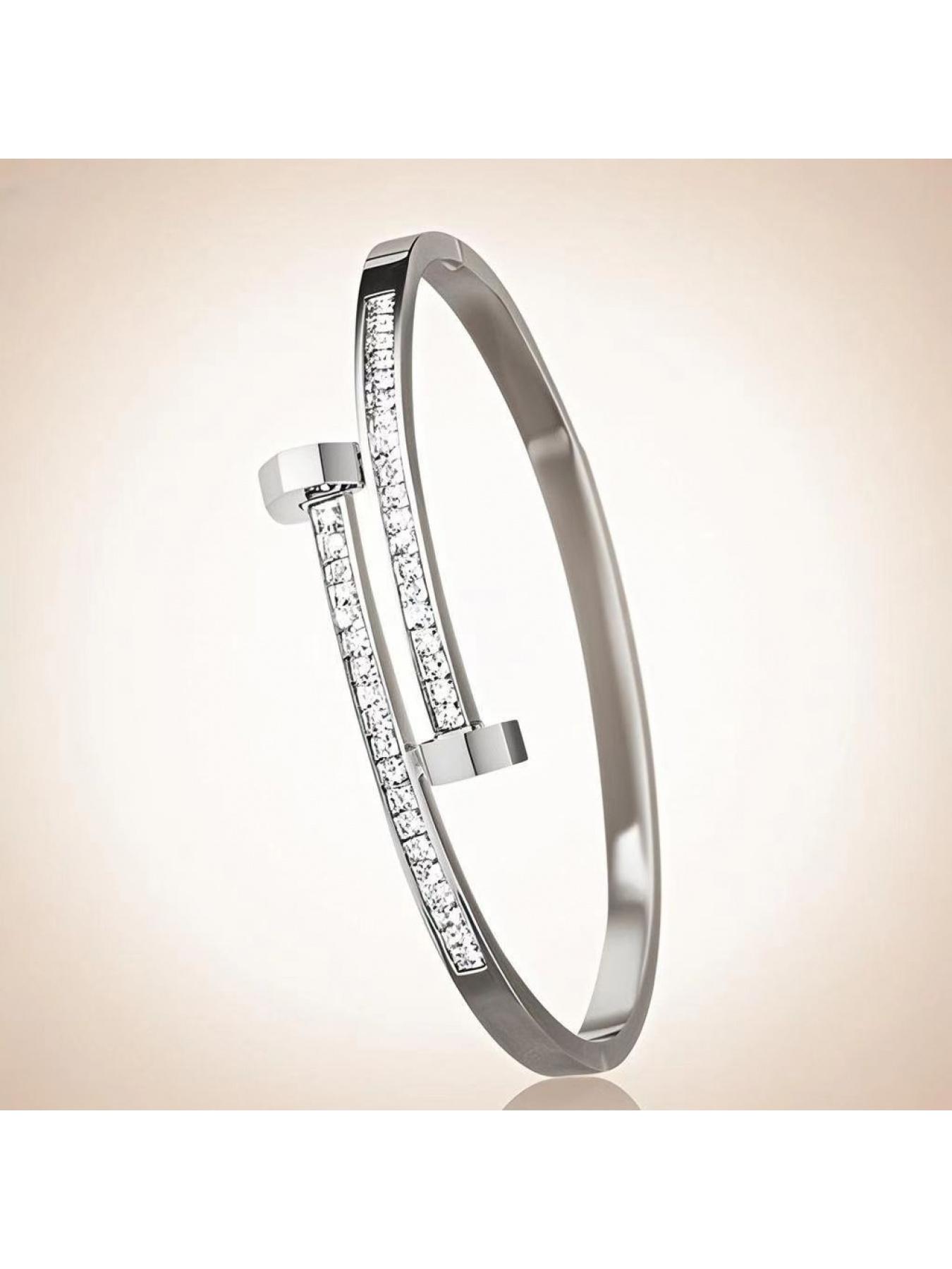 Meet Your New Dual Bar Glossy Wrist Bar Fade Resistant Daily Bar