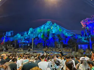 background preload poster image 