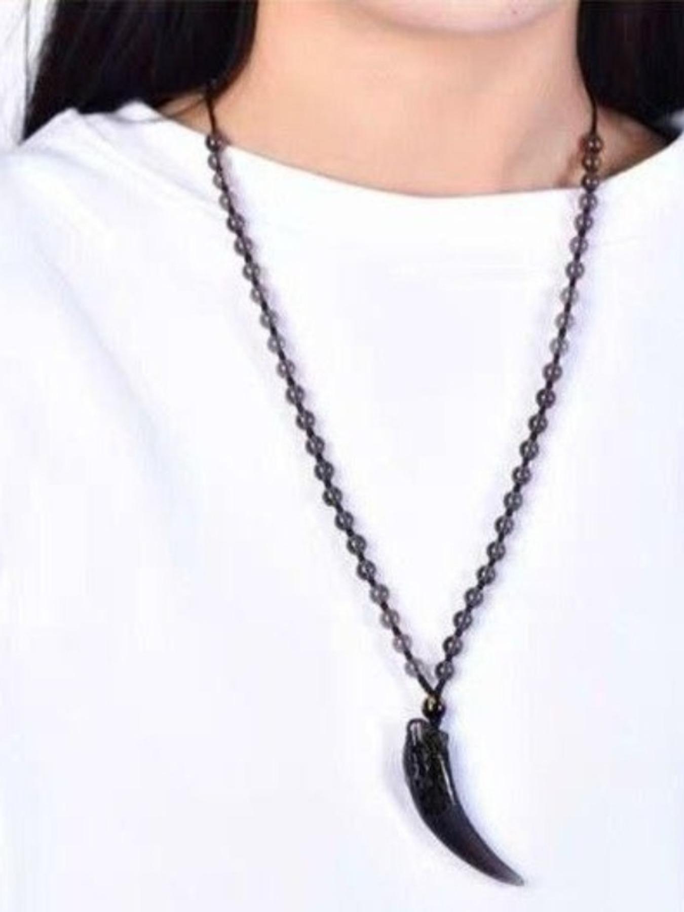 Ice wolf tooth pendant, black rope necklace, male tide summer niche design lanyard accessories