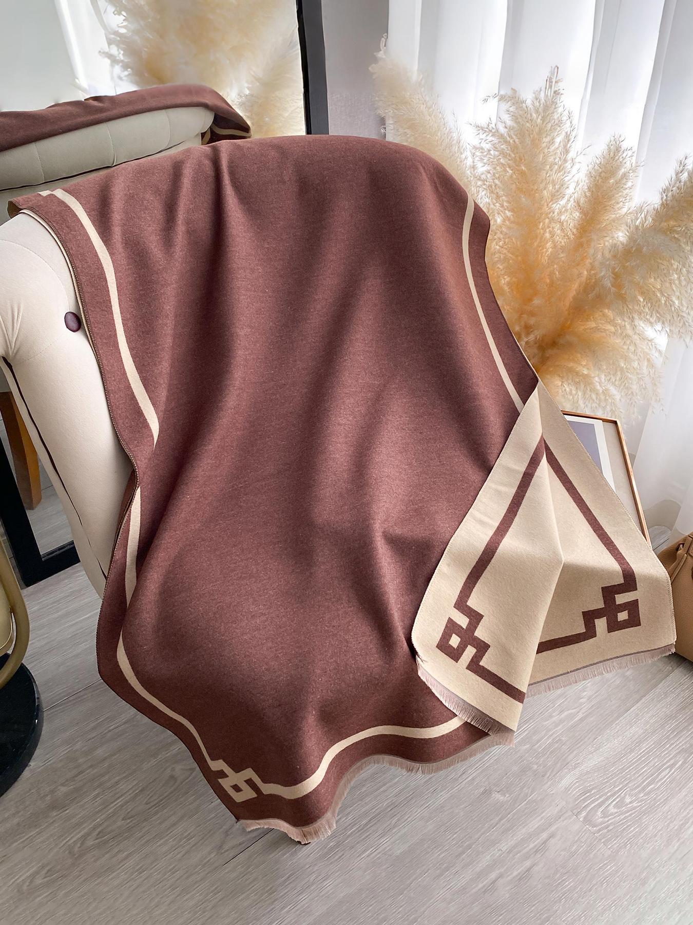 Women's Elegant Fall Winter Scarf, Dual-Sided Plain Woven Shawl, Warm Fashion Accessory for Casual & Formal Wear