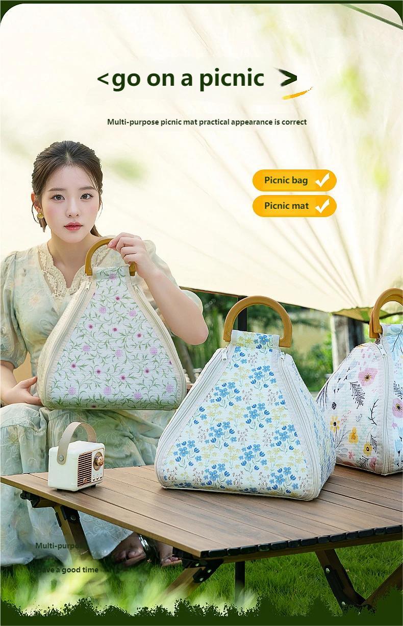 Foldable Waterproof Picnic Blanket with Carry Handle - Thick Moisture-Proof Outdoor Mat, Seat Cushion, Portable Camping Supplies for Park, Family Outdoor Use Foldable Waterproof Picnic Blanket with Carry Handle - Thick Moisture-Proof Outdoor Mat, Seat Cushion, Portable Camping Supplies for Park, Family Outdoor Use