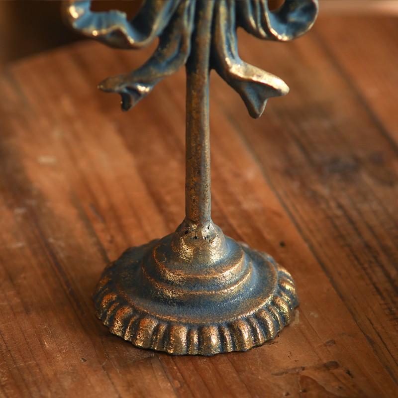 American-Style Vintage Distressed Ironwork Carved Candlestick, Decorative Handicrafts for Living Room Entrance Display, Creative Home Décor Item