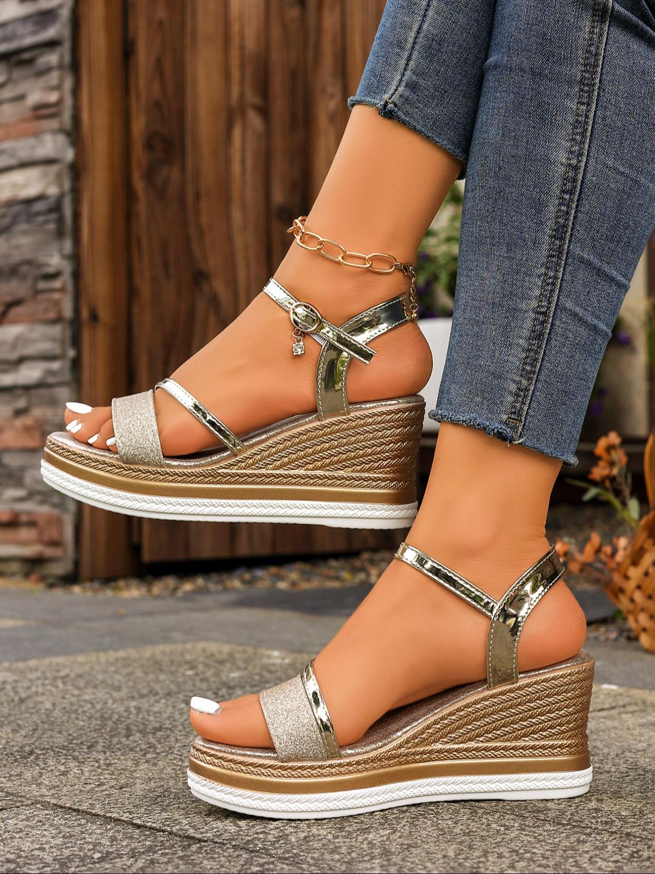 Women's Fashionable Glittering Platform Casual Trendy Sandals, Casual Comfortable Golden Wedge Sandals for Summer, Trending Shoes, Chic Summer Footwear, Glitter Decorated Sandals