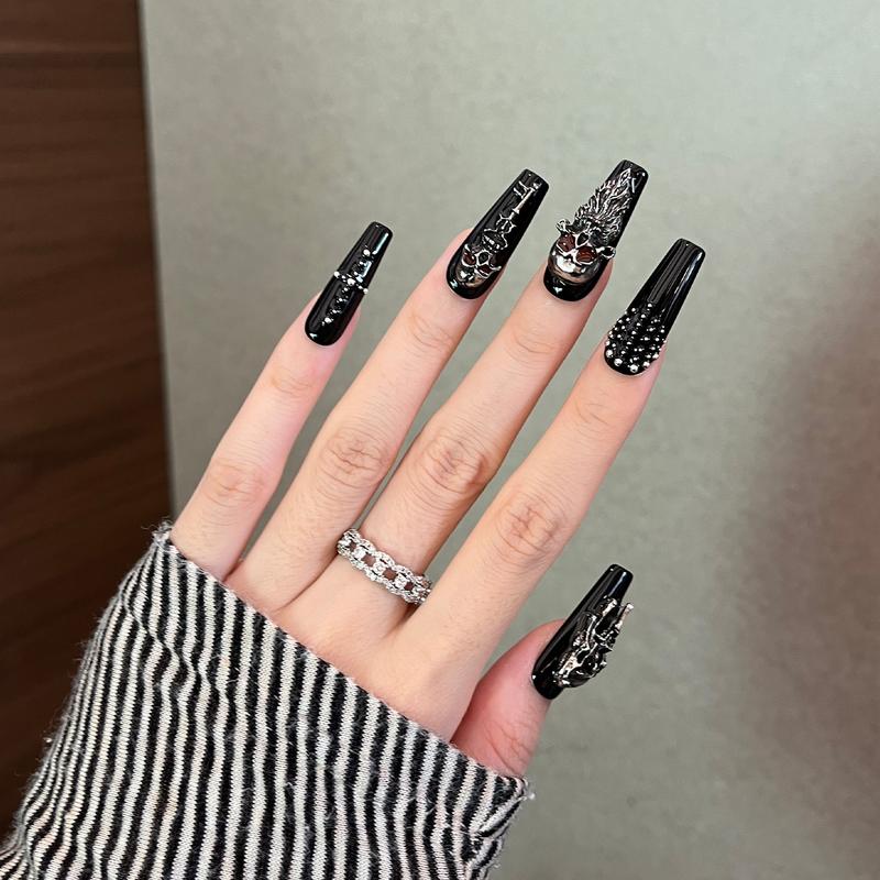 10 PCS Handmade 3D Silver Color Skull Press On Nails, Stylish Acrylic Nails, Halloween Witch Armor Gothic Fake Nails, Long Ballerina/Stiletto Shape, Removable