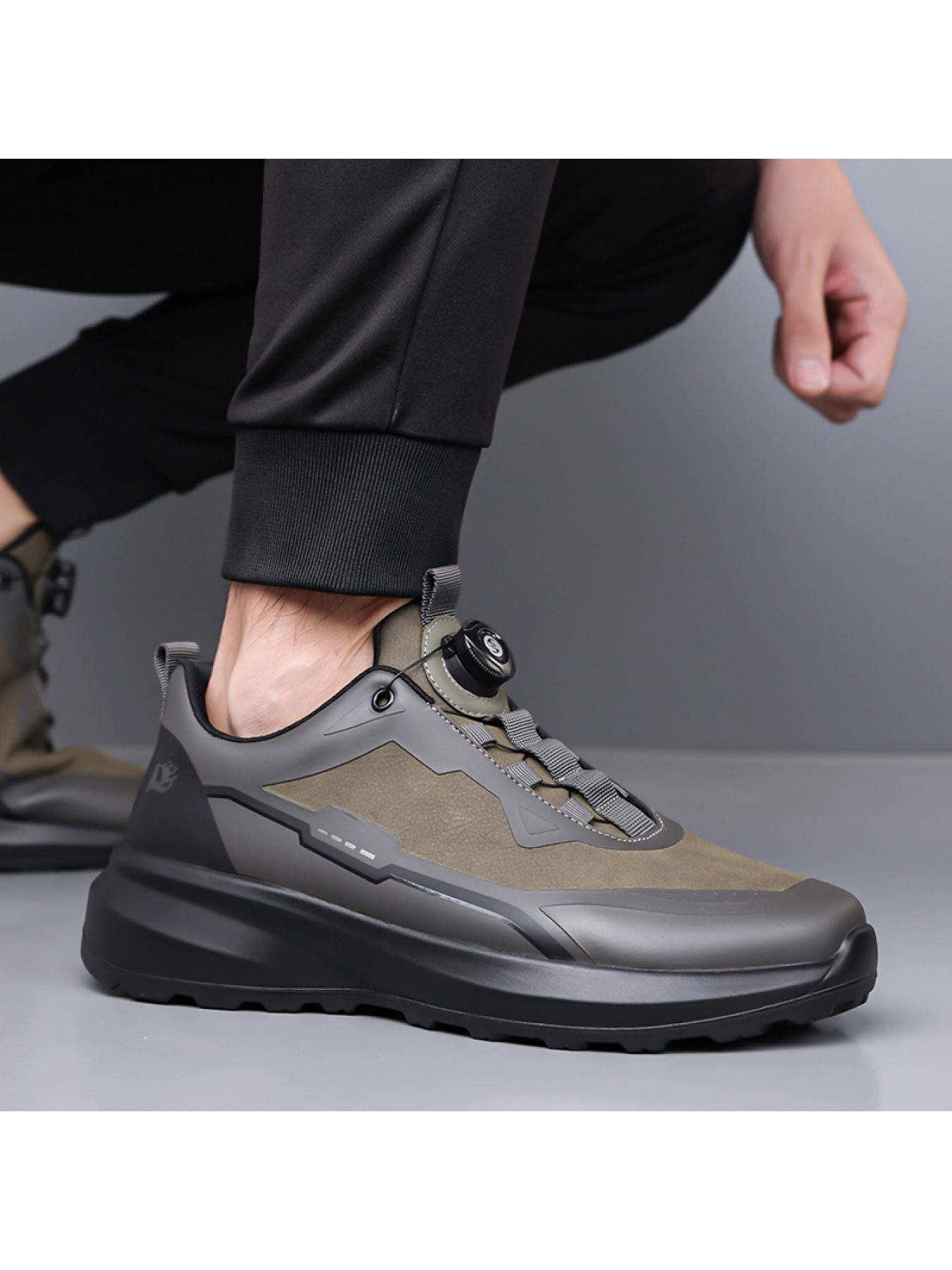 Men's casual shoes with breathable and lightweight mesh surface, convenient on and off with rotating buckle, versatile sports style for daily use, suitable for commuting and walking, practical gift recommendation